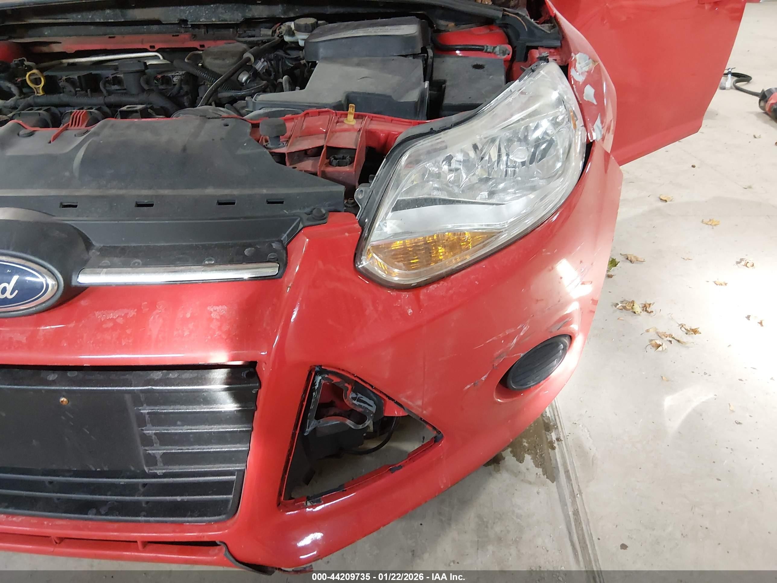 2014 Ford Focus Se Red vin: 1FADP3F22EL272553