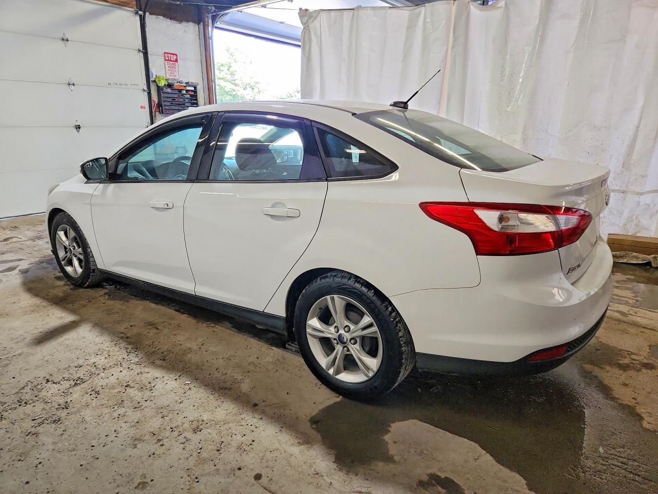 2014 Ford Focus Se White vin: 1FADP3F22EL274965