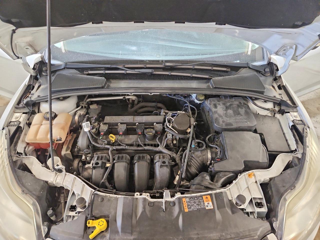 2014 Ford Focus Se White vin: 1FADP3F22EL274965
