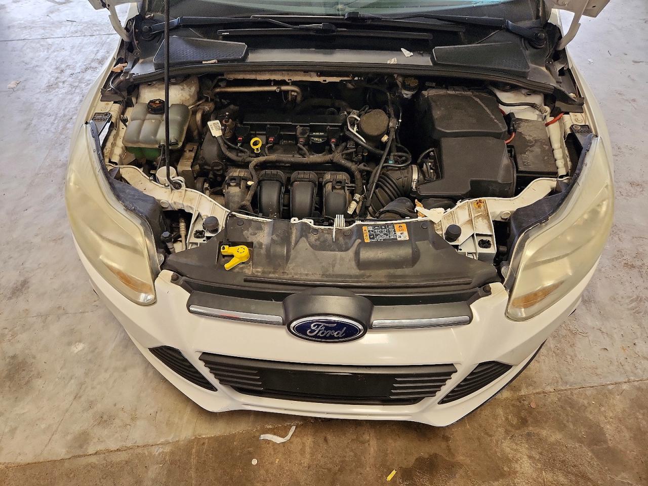 2014 Ford Focus Se White vin: 1FADP3F22EL277090