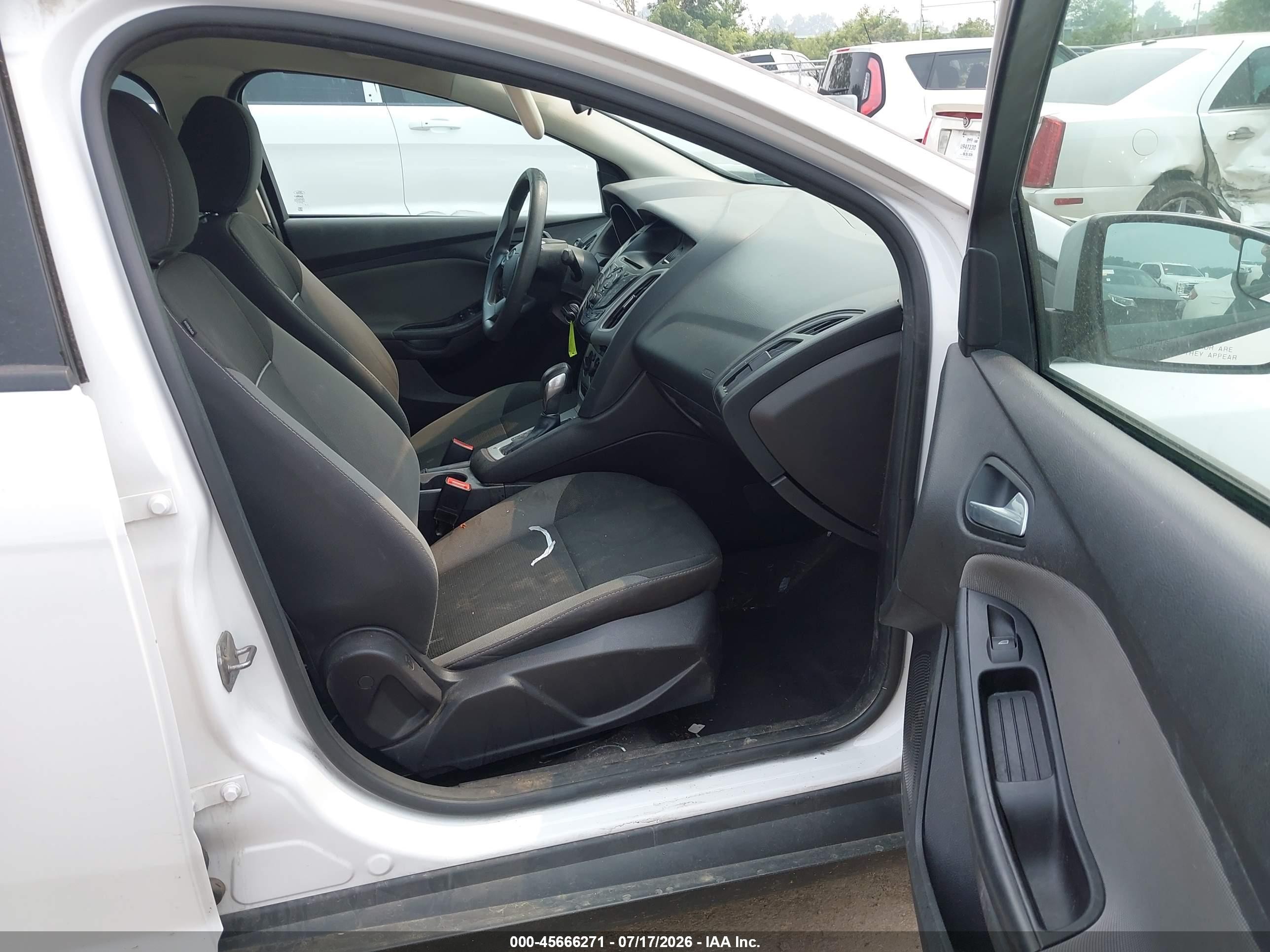 2014 Ford Focus Se White vin: 1FADP3F22EL282564
