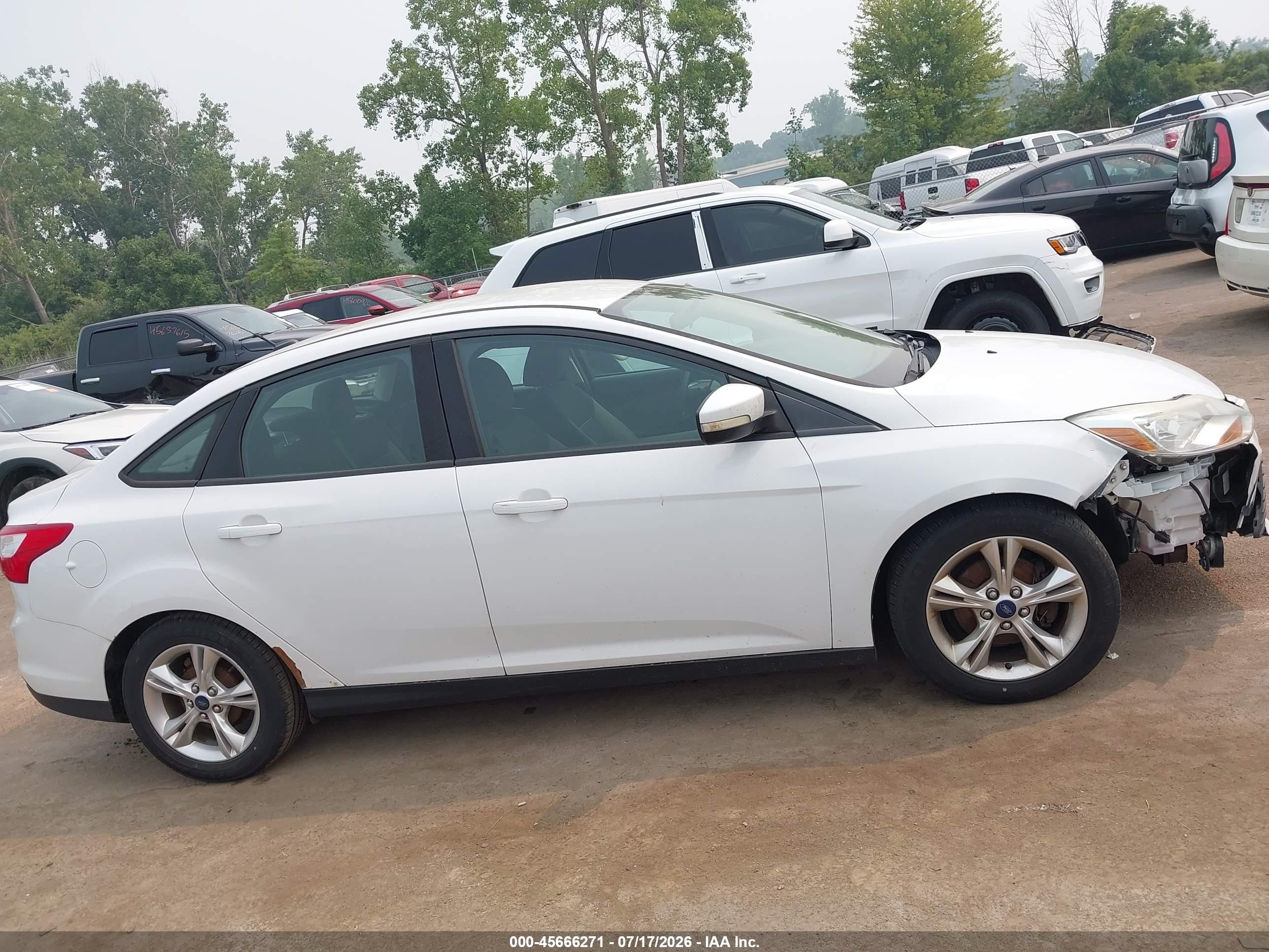 2014 Ford Focus Se White vin: 1FADP3F22EL282564