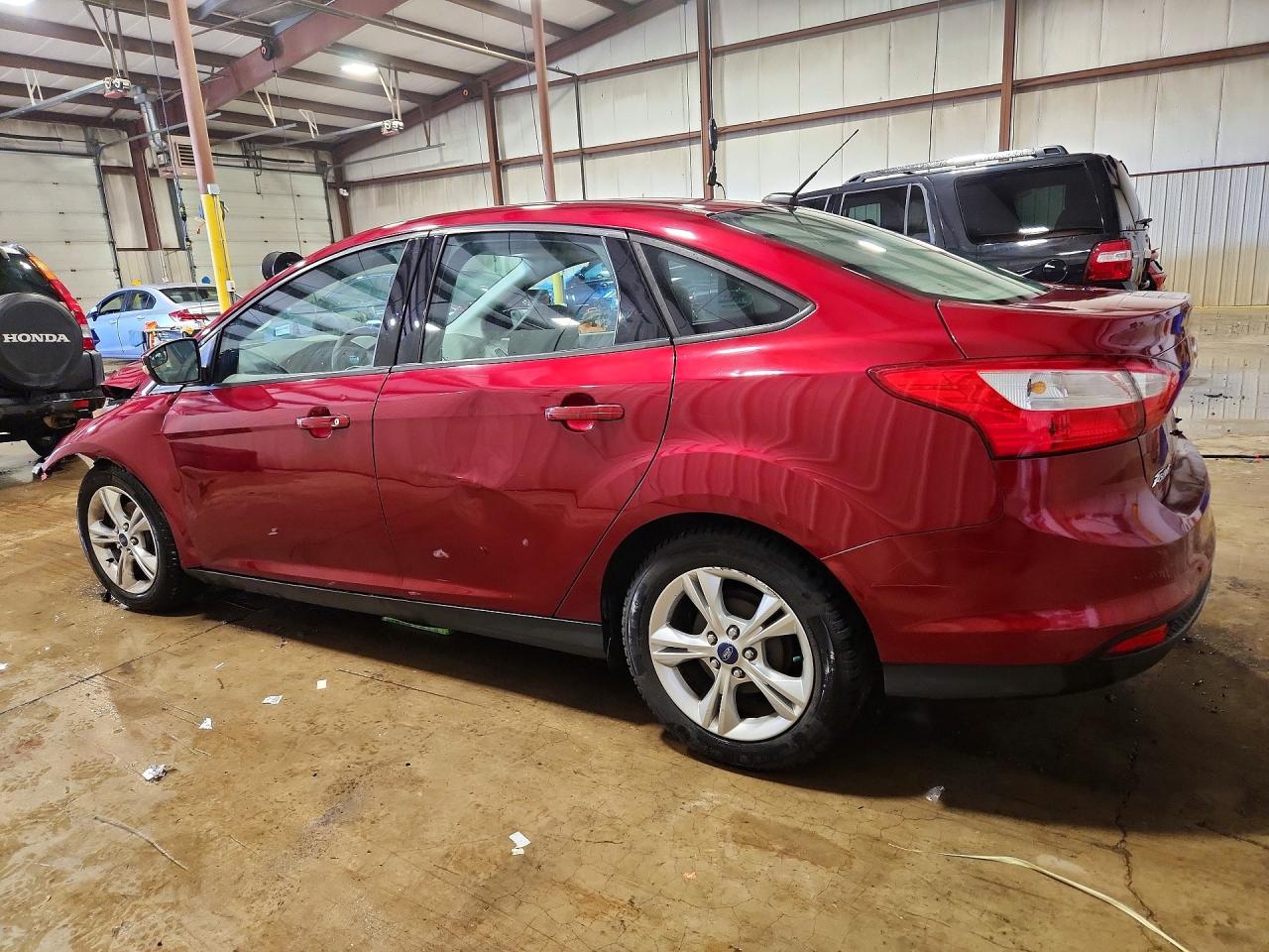 2014 Ford Focus Se Темно-бордовый vin: 1FADP3F22EL291491