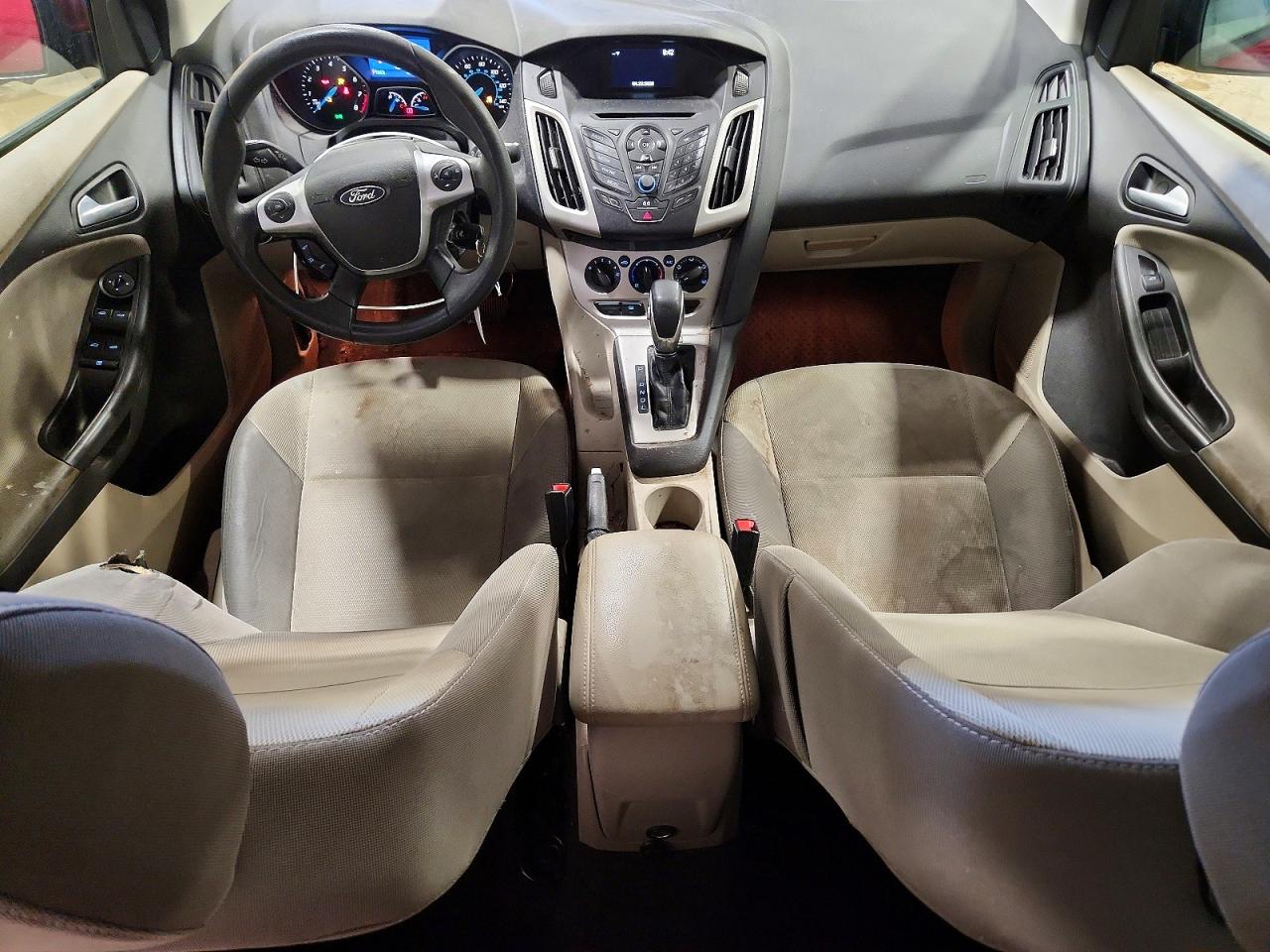 2014 Ford Focus Se Темно-бордовый vin: 1FADP3F22EL291491
