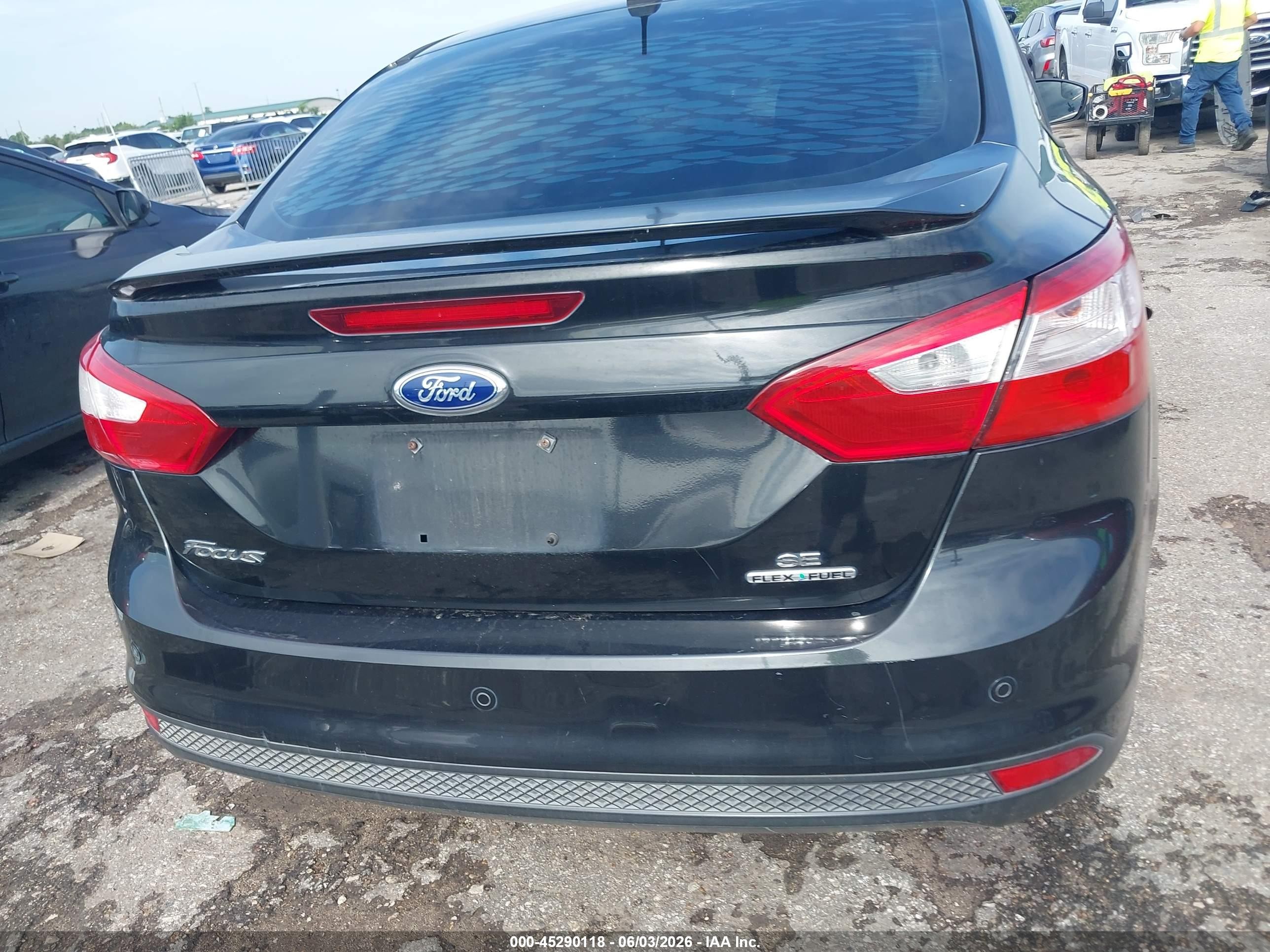 2014 Ford Focus Se Black vin: 1FADP3F22EL321007