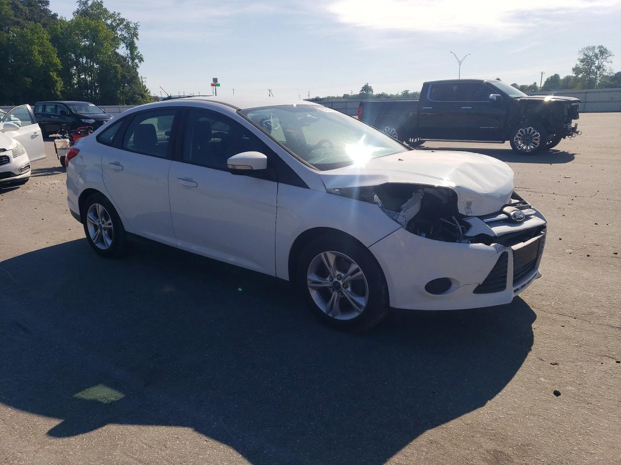 2014 Ford Focus Se White vin: 1FADP3F22EL324778