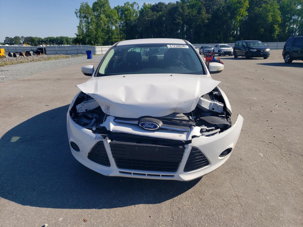 2014 Ford Focus Se White vin: 1FADP3F22EL324778