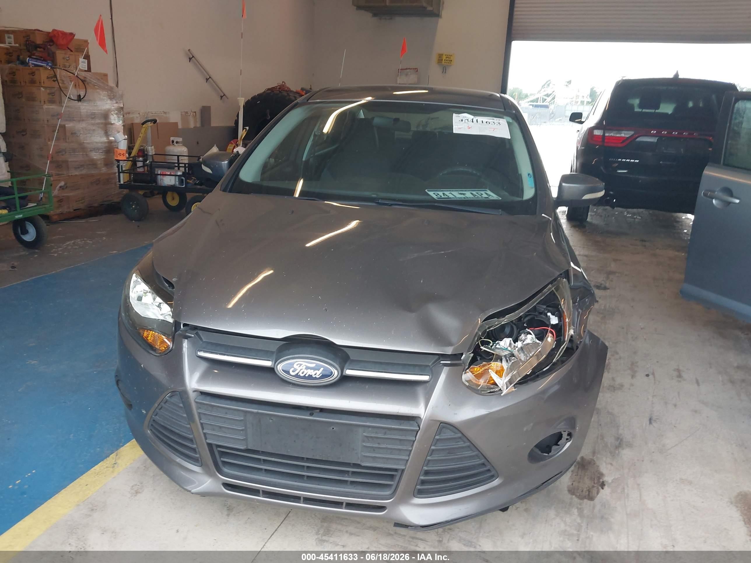 2014 Ford Focus Se Gray vin: 1FADP3F22EL334050