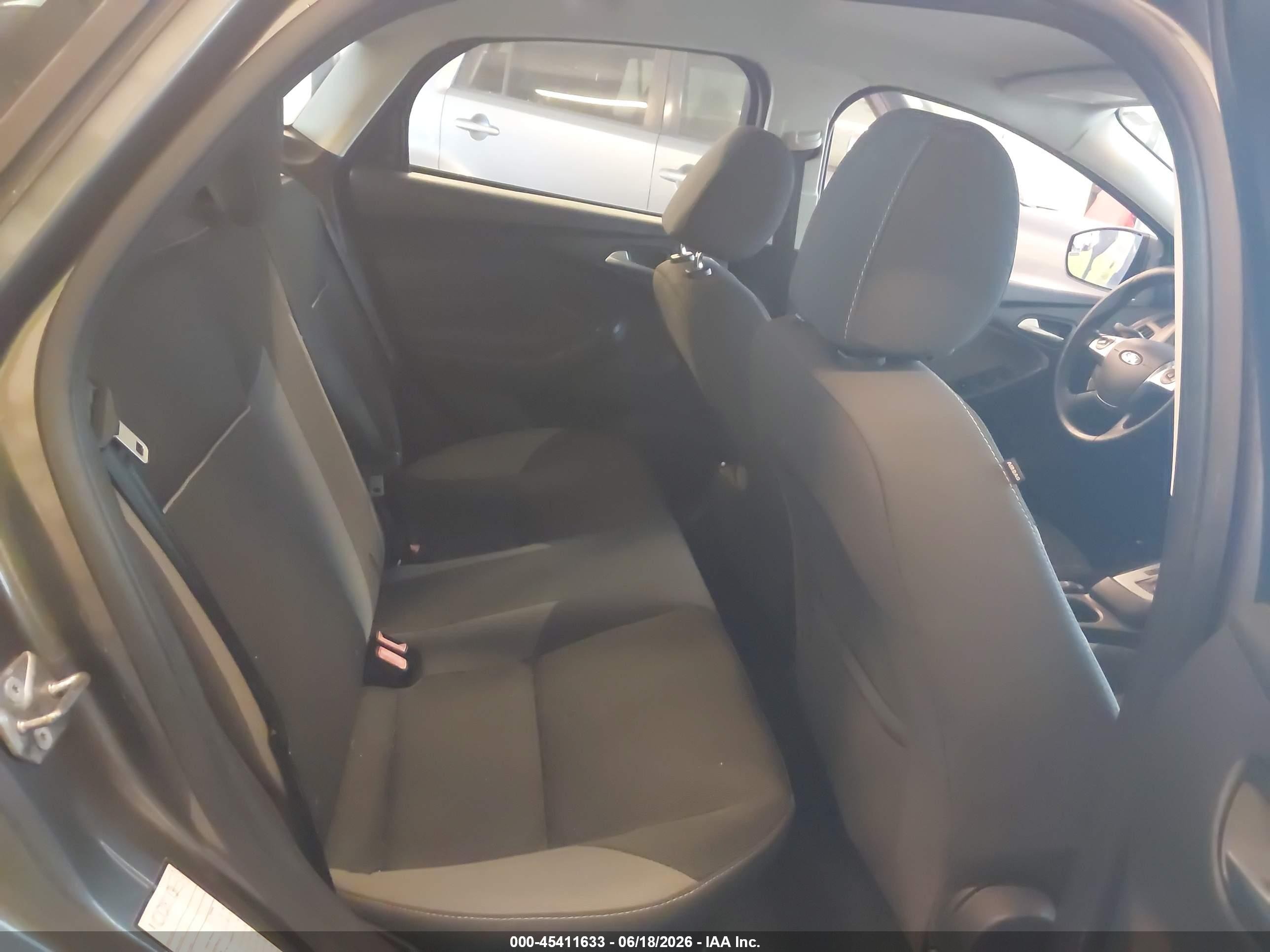 2014 Ford Focus Se Gray vin: 1FADP3F22EL334050