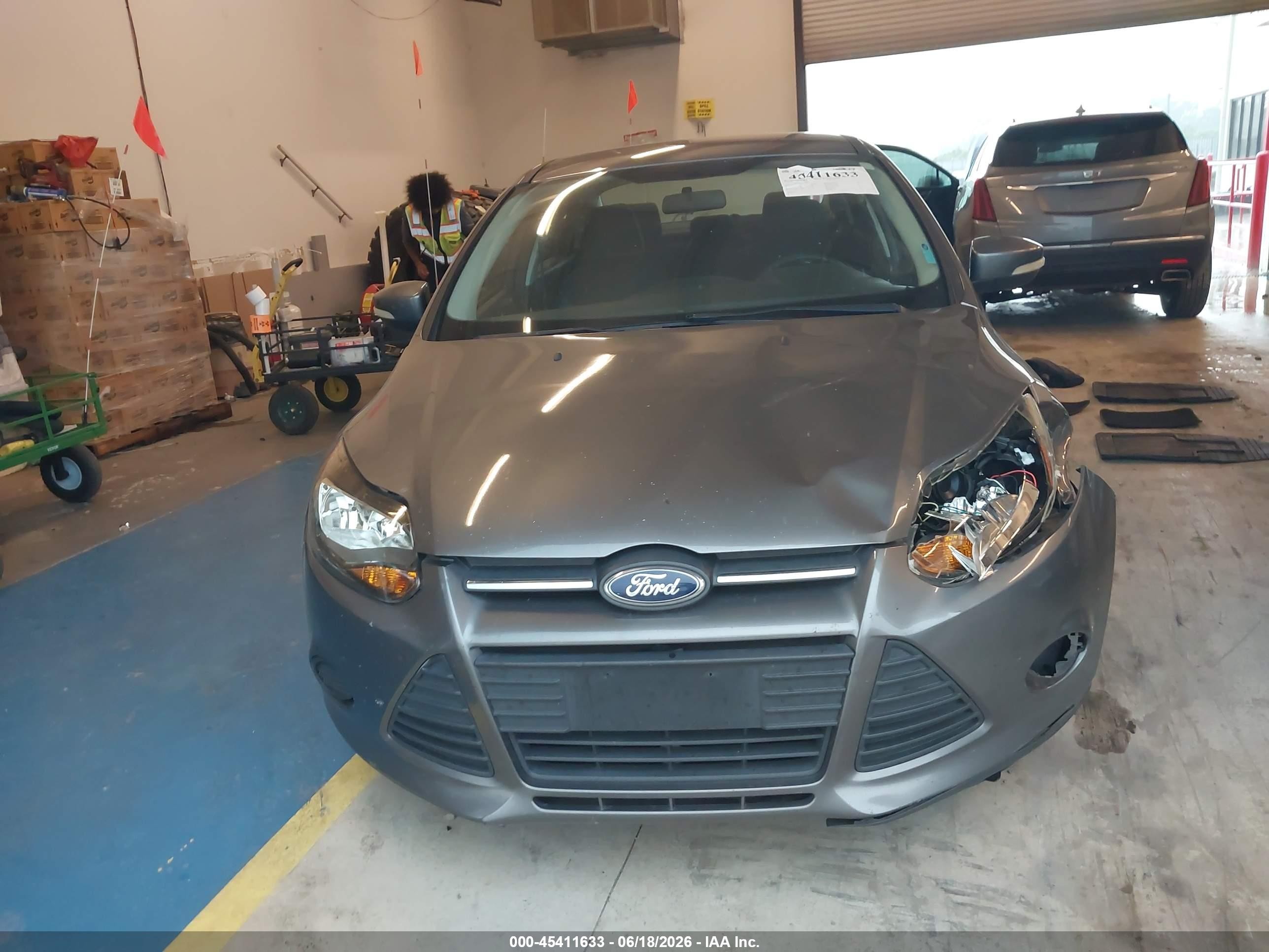 2014 Ford Focus Se Gray vin: 1FADP3F22EL334050