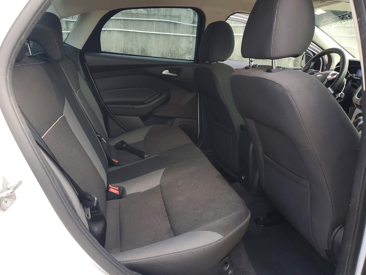 2014 Ford Focus Se White vin: 1FADP3F22EL336753