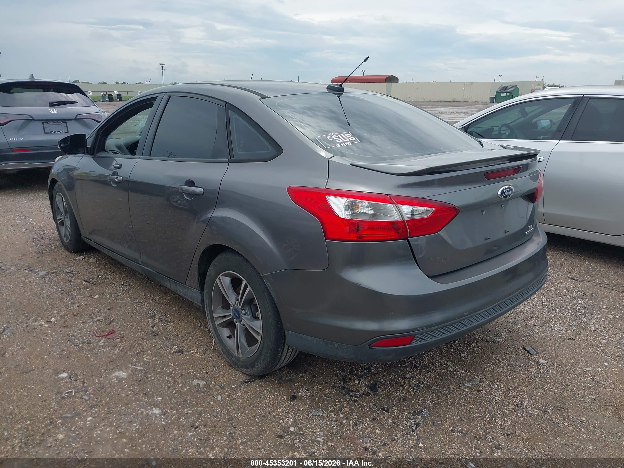2014 Ford Focus Se Gray vin: 1FADP3F22EL340835