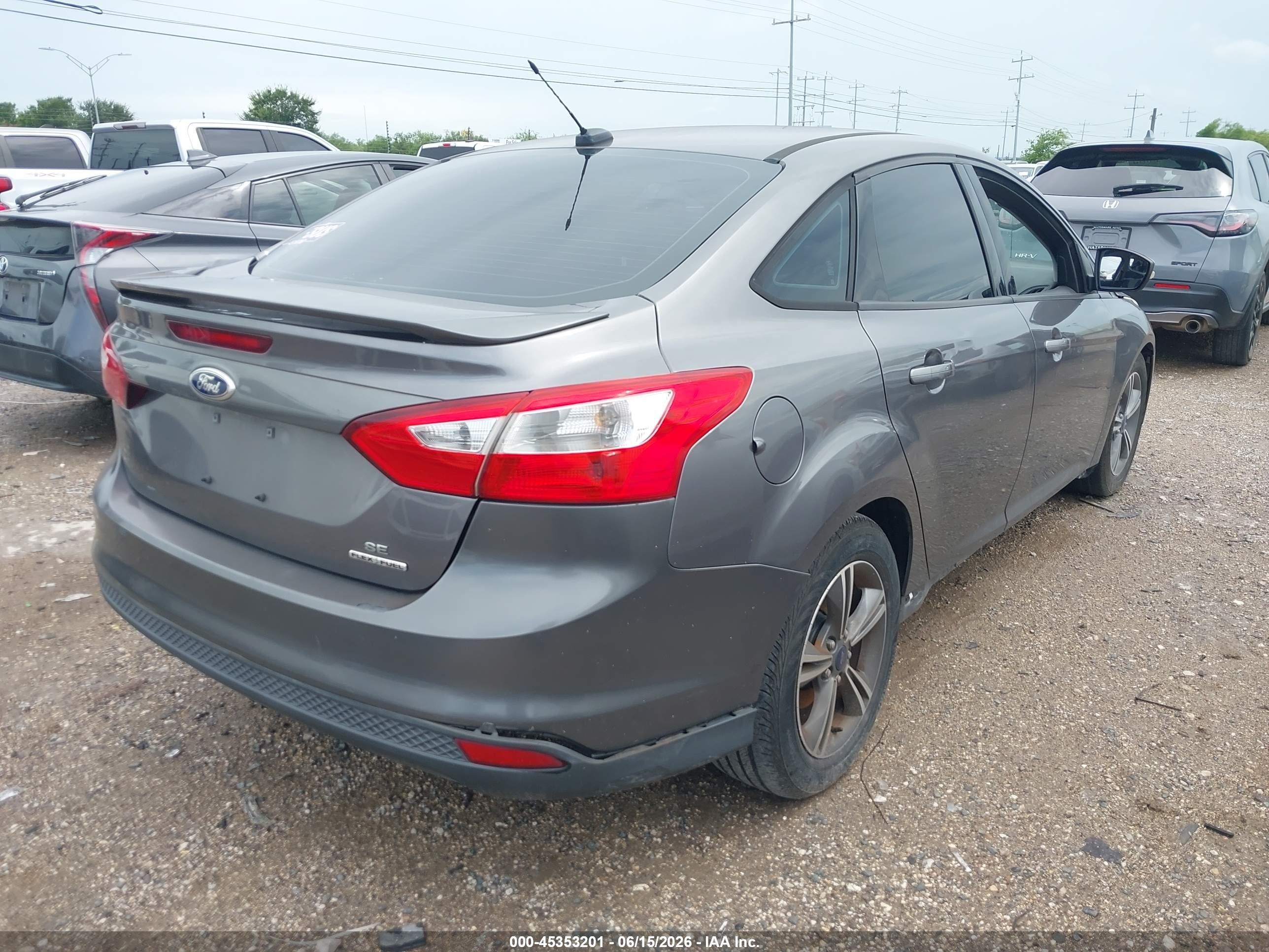 2014 Ford Focus Se Gray vin: 1FADP3F22EL340835