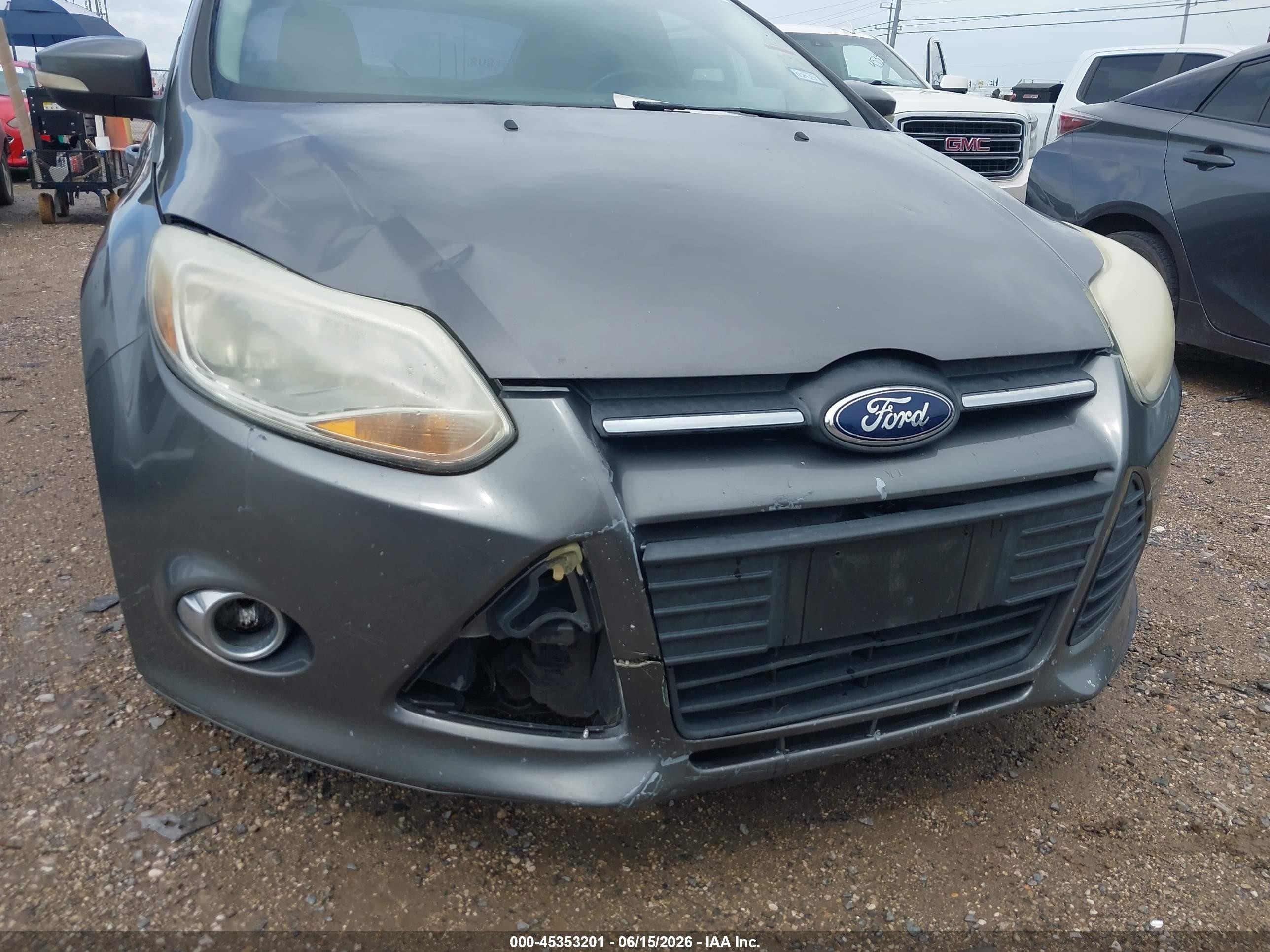 2014 Ford Focus Se Gray vin: 1FADP3F22EL340835
