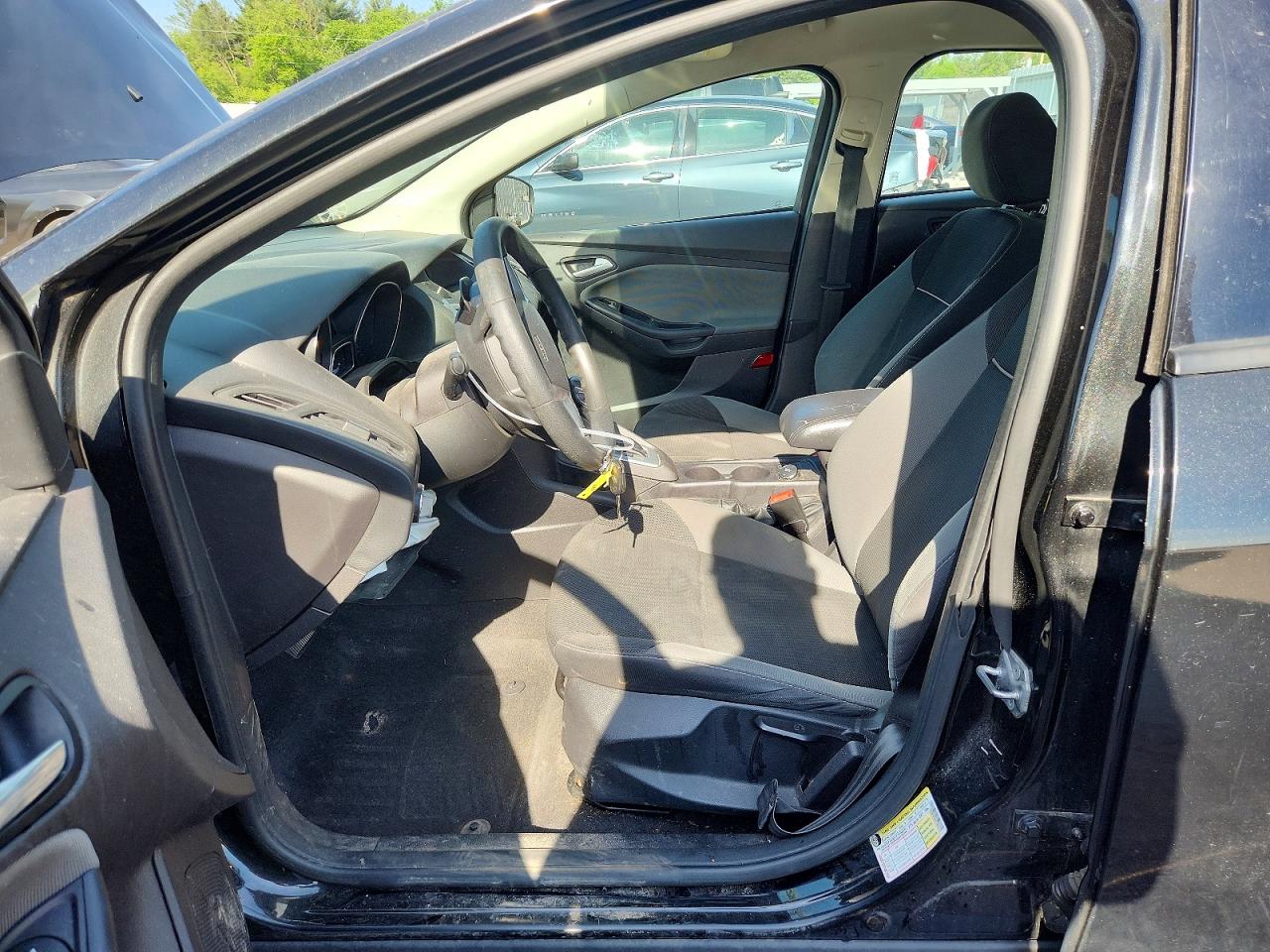 2014 Ford Focus Se Black vin: 1FADP3F22EL346473