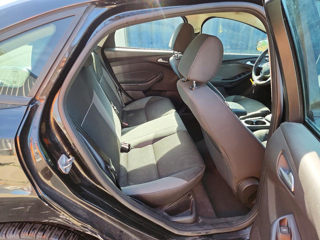 2014 Ford Focus Se Black vin: 1FADP3F22EL346473