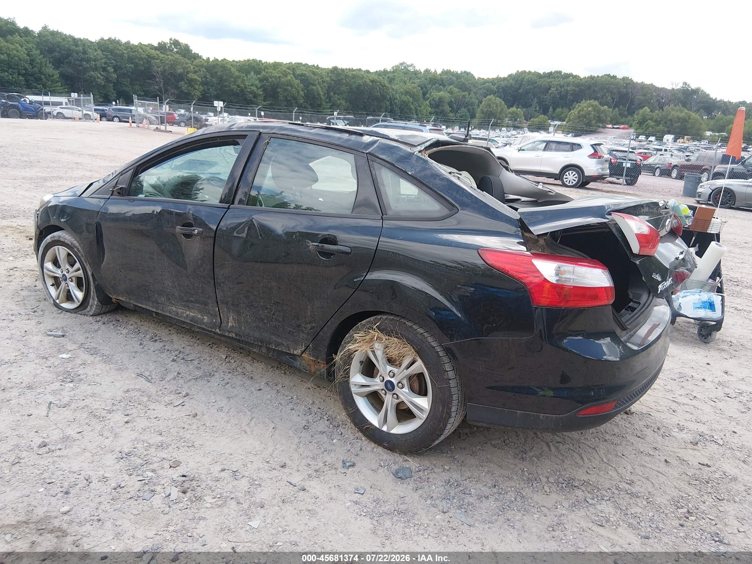 2014 Ford Focus Se Черный vin: 1FADP3F22EL364147