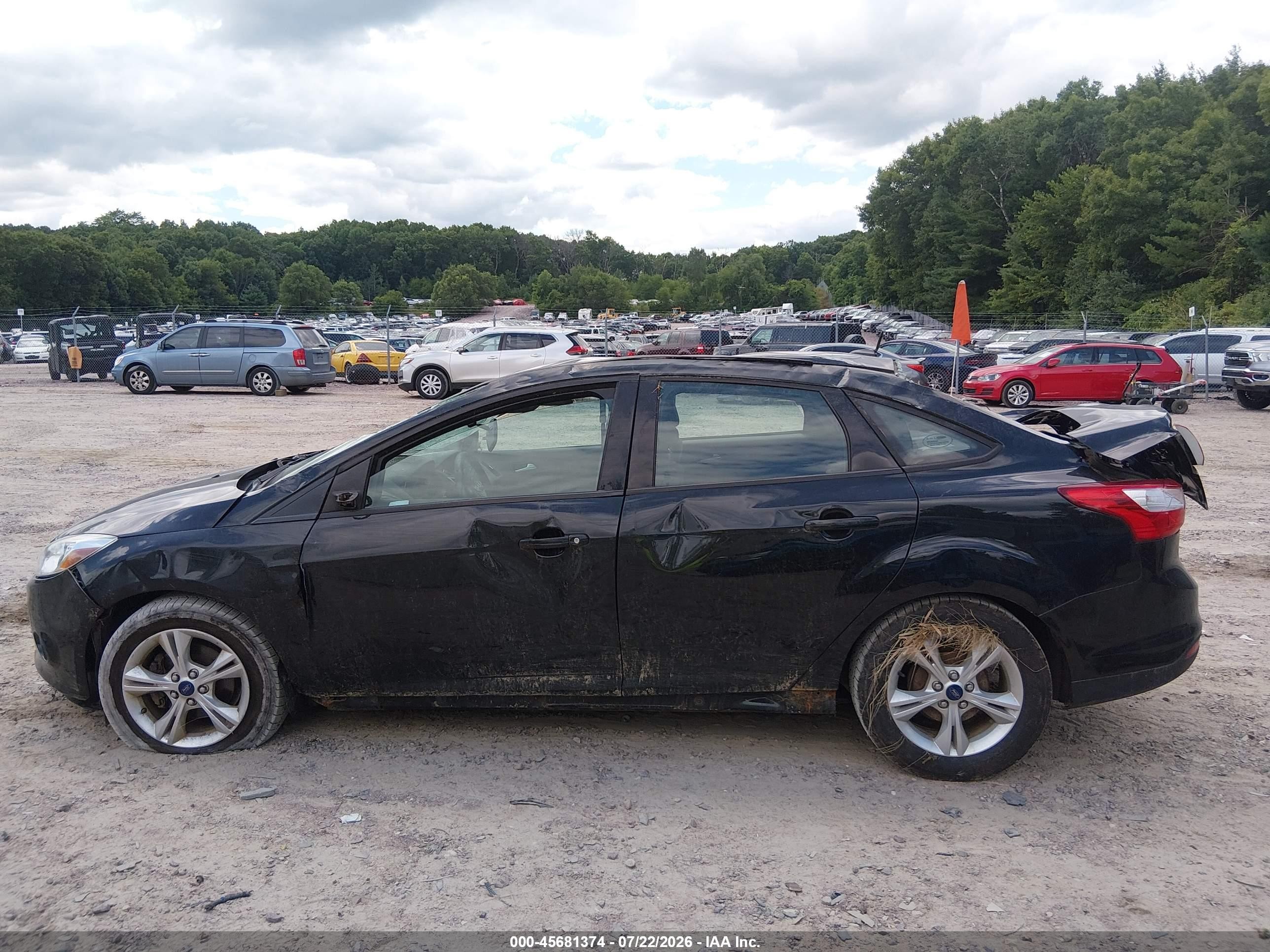 2014 Ford Focus Se Черный vin: 1FADP3F22EL364147