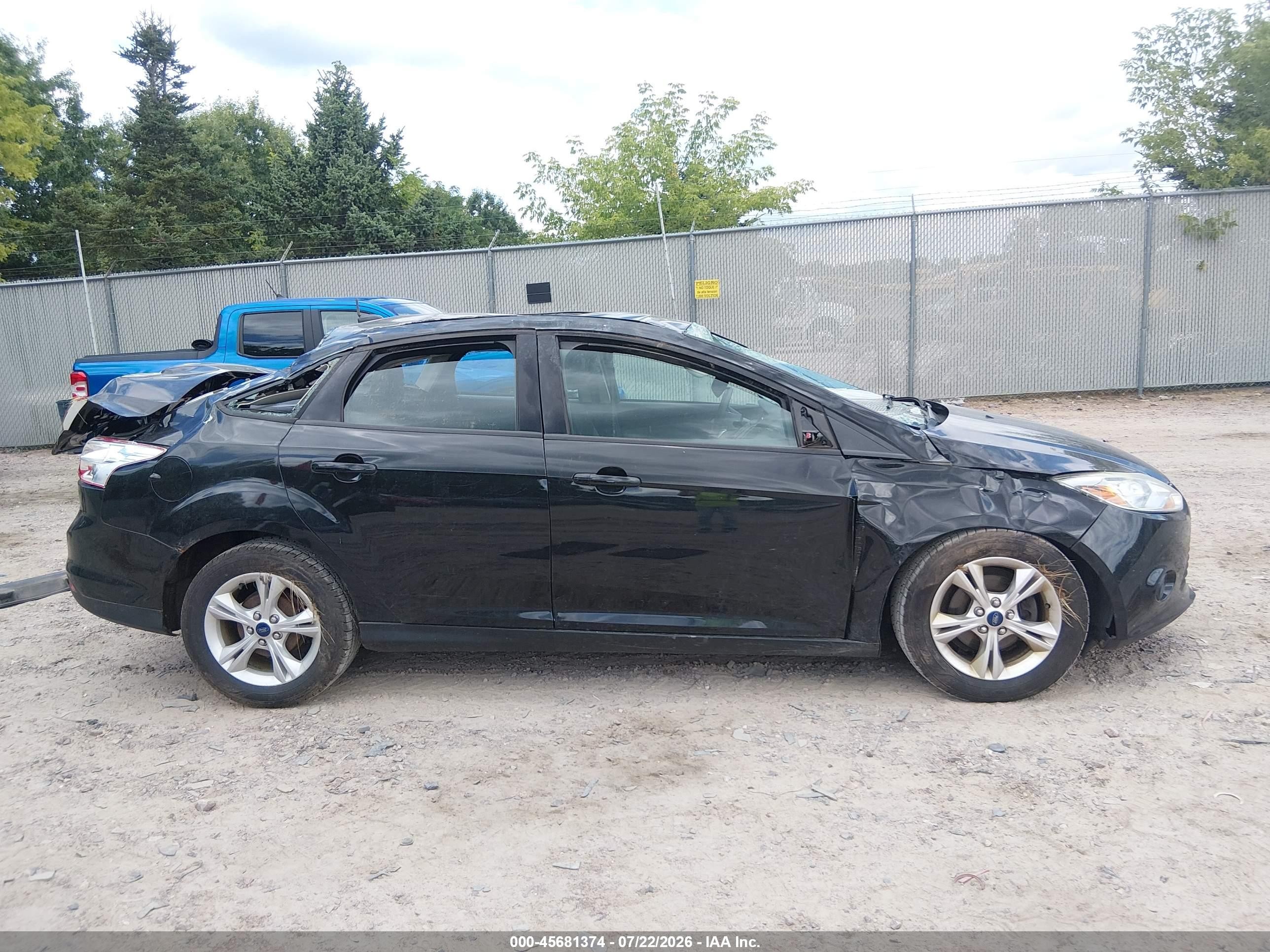 2014 Ford Focus Se Черный vin: 1FADP3F22EL364147