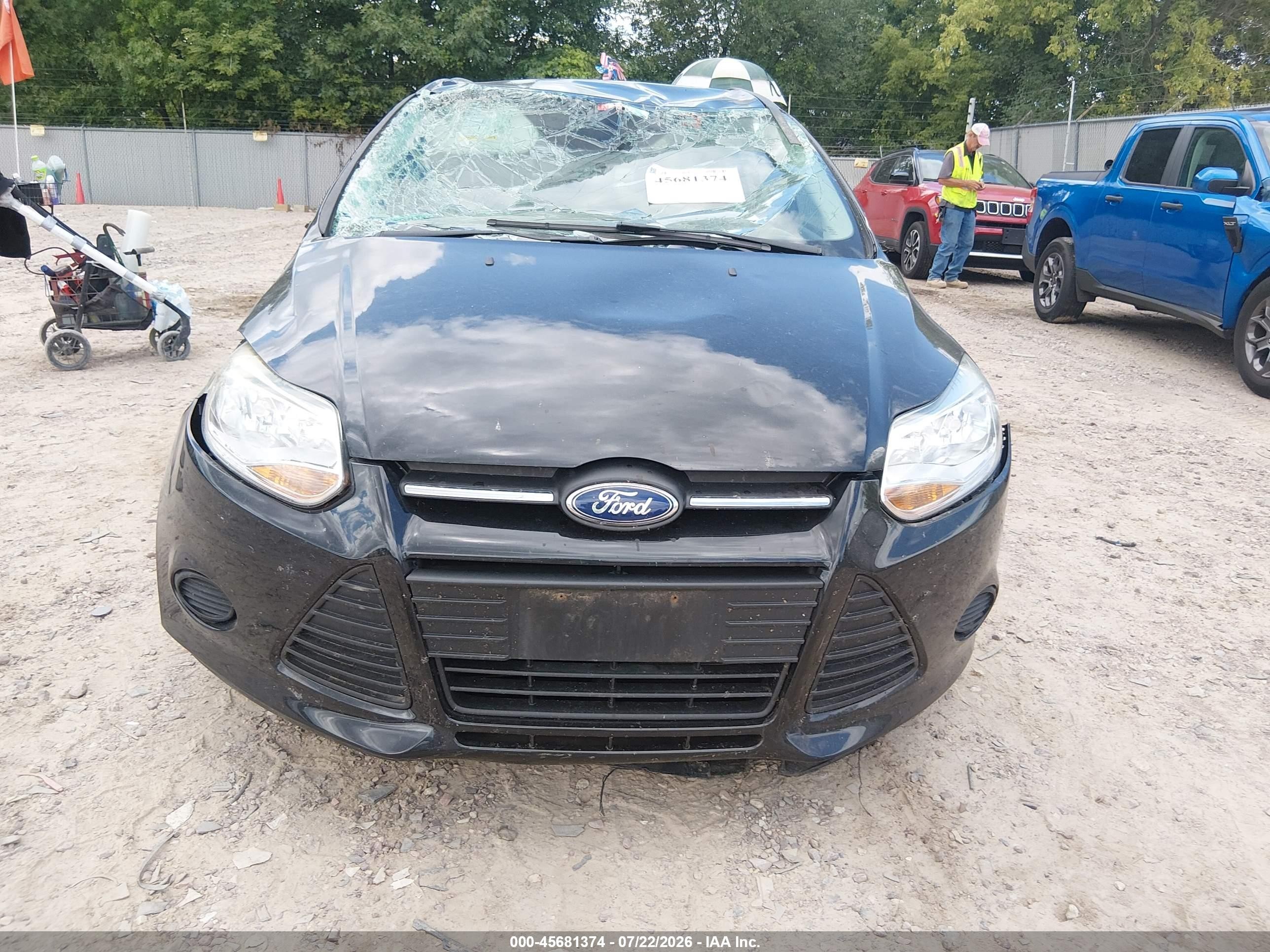 2014 Ford Focus Se Черный vin: 1FADP3F22EL364147