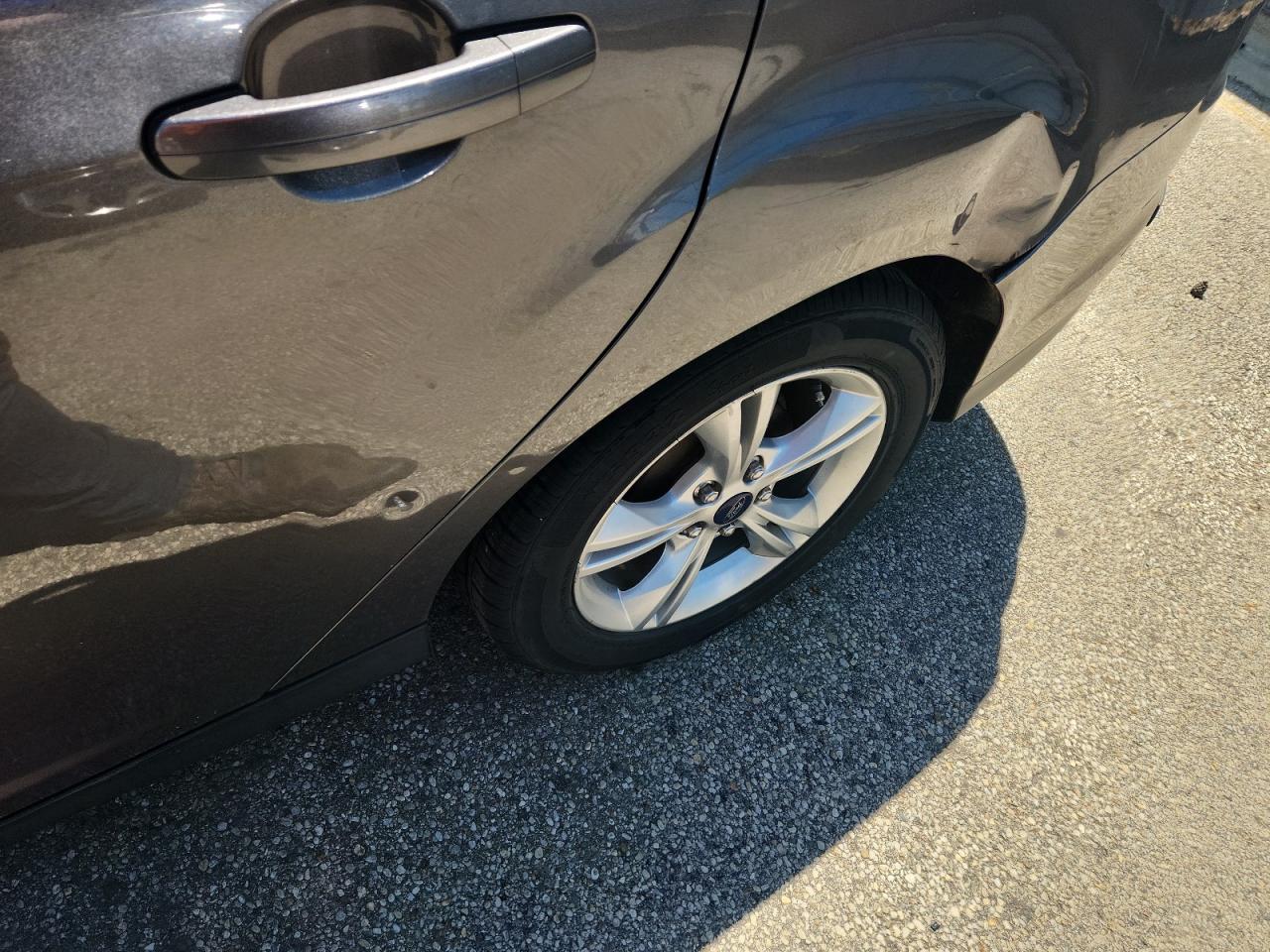 2014 Ford Focus Se Серый vin: 1FADP3F22EL366156 Damage: Left Rear Wheel, Curb Rash, 3 To 4 Inches