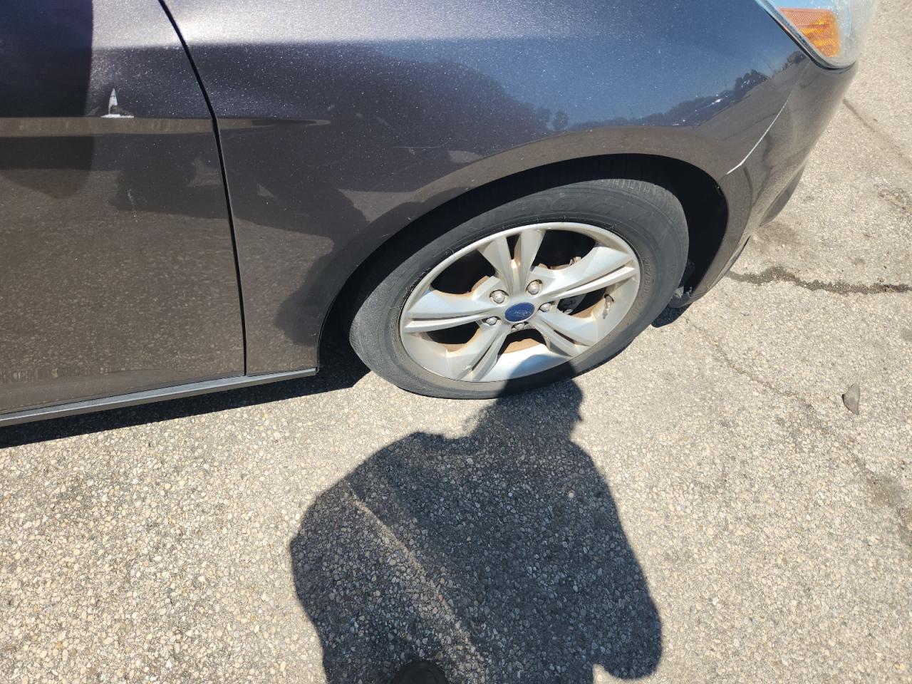 2014 Ford Focus Se Серый vin: 1FADP3F22EL366156 Damage: Right Front Wheel, Curb Rash, 4 To 5 Inches