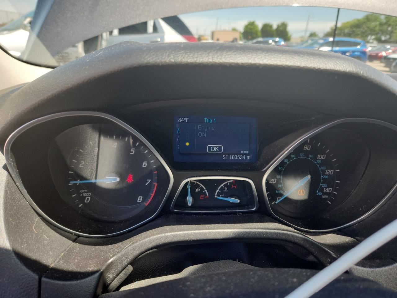 2014 Ford Focus Se Серый vin: 1FADP3F22EL366156 Damage: Warning - Tire Pressure, On, Unacceptable
