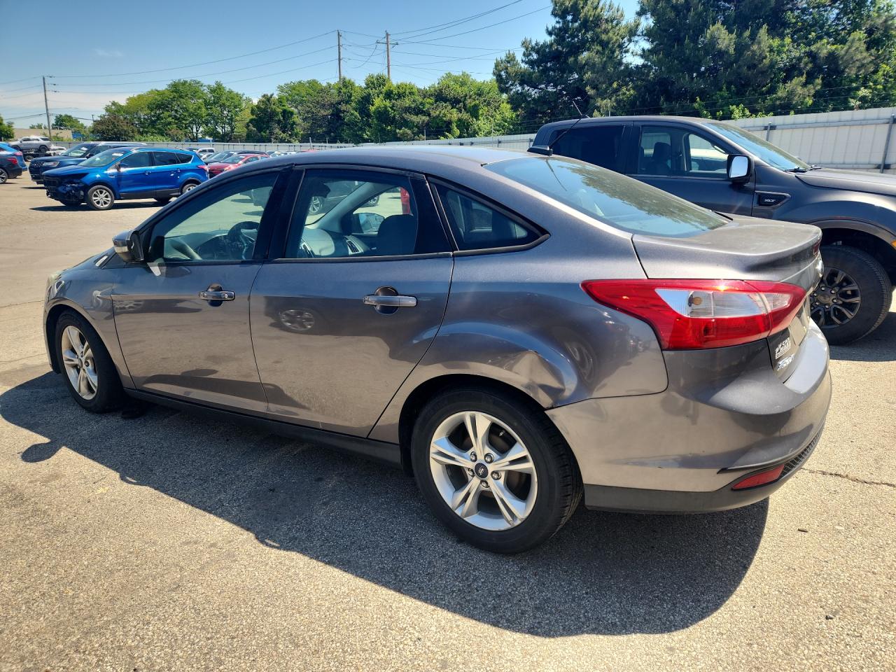 2014 Ford Focus Se Серый vin: 1FADP3F22EL366156 Damage: Left Qtr Panel, Dent(S) W/ Paint Dmg, 9 To 10 Inches
