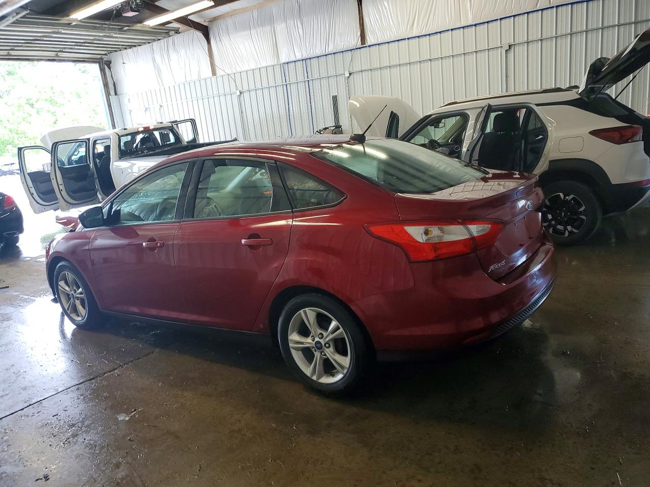 2014 Ford Focus Se Maroon vin: 1FADP3F22EL377951