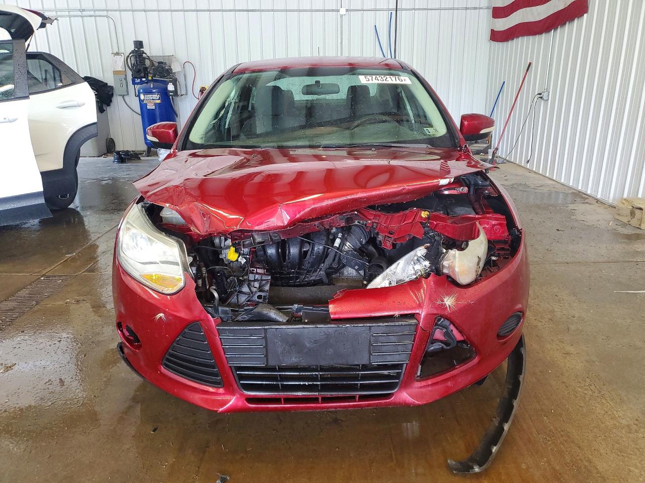 2014 Ford Focus Se Maroon vin: 1FADP3F22EL377951