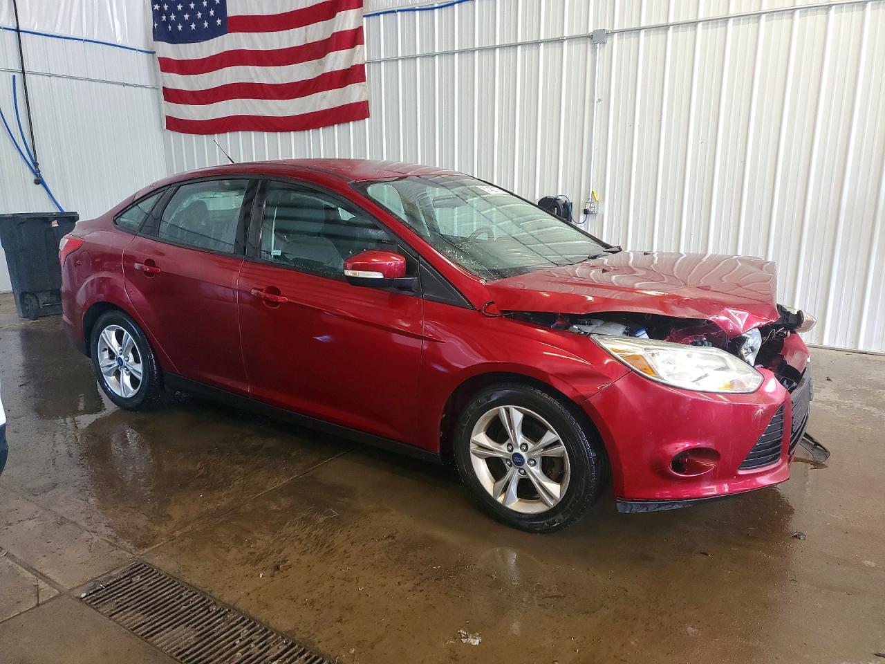 2014 Ford Focus Se Maroon vin: 1FADP3F22EL377951