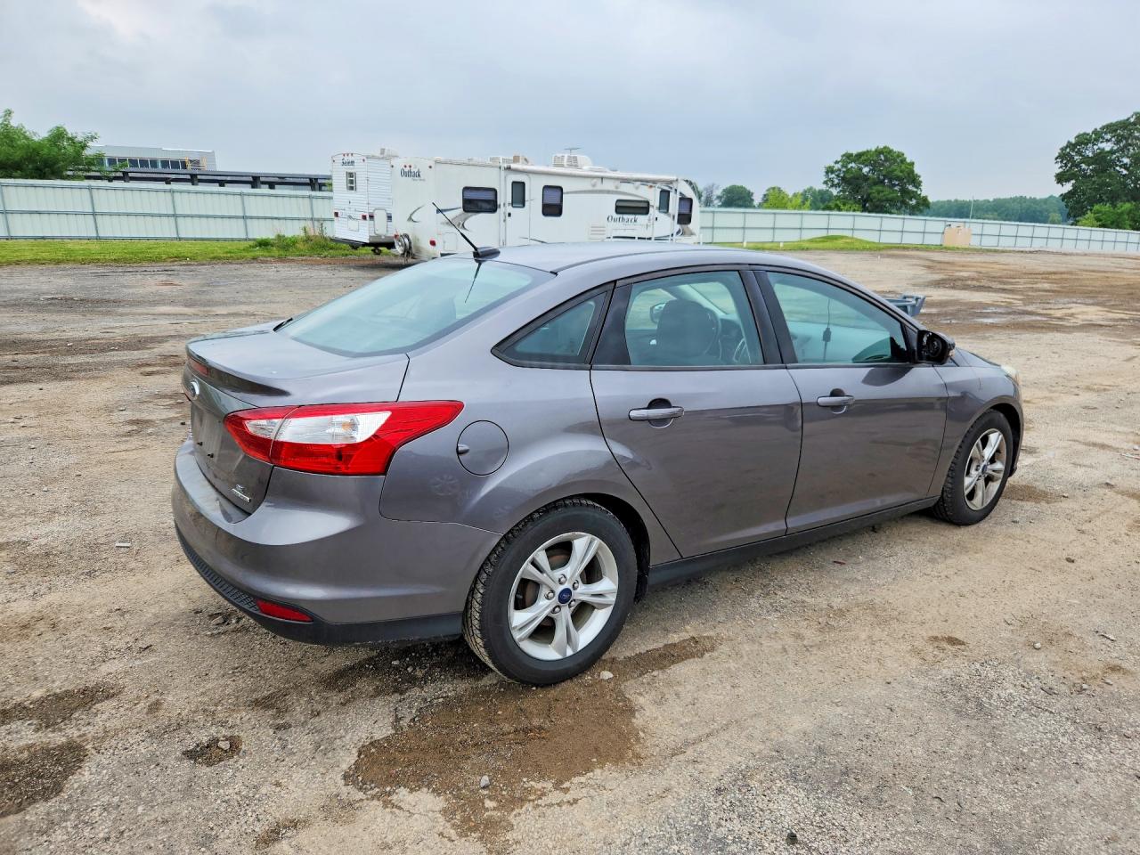 2014 Ford Focus Se Gray vin: 1FADP3F22EL393454