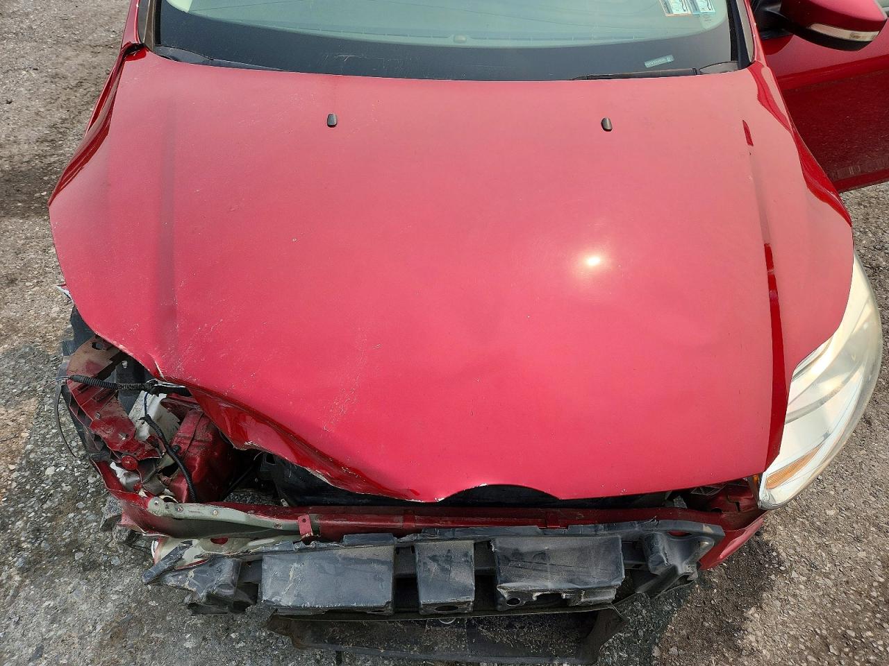 2014 Ford Focus Se Red vin: 1FADP3F22EL395785