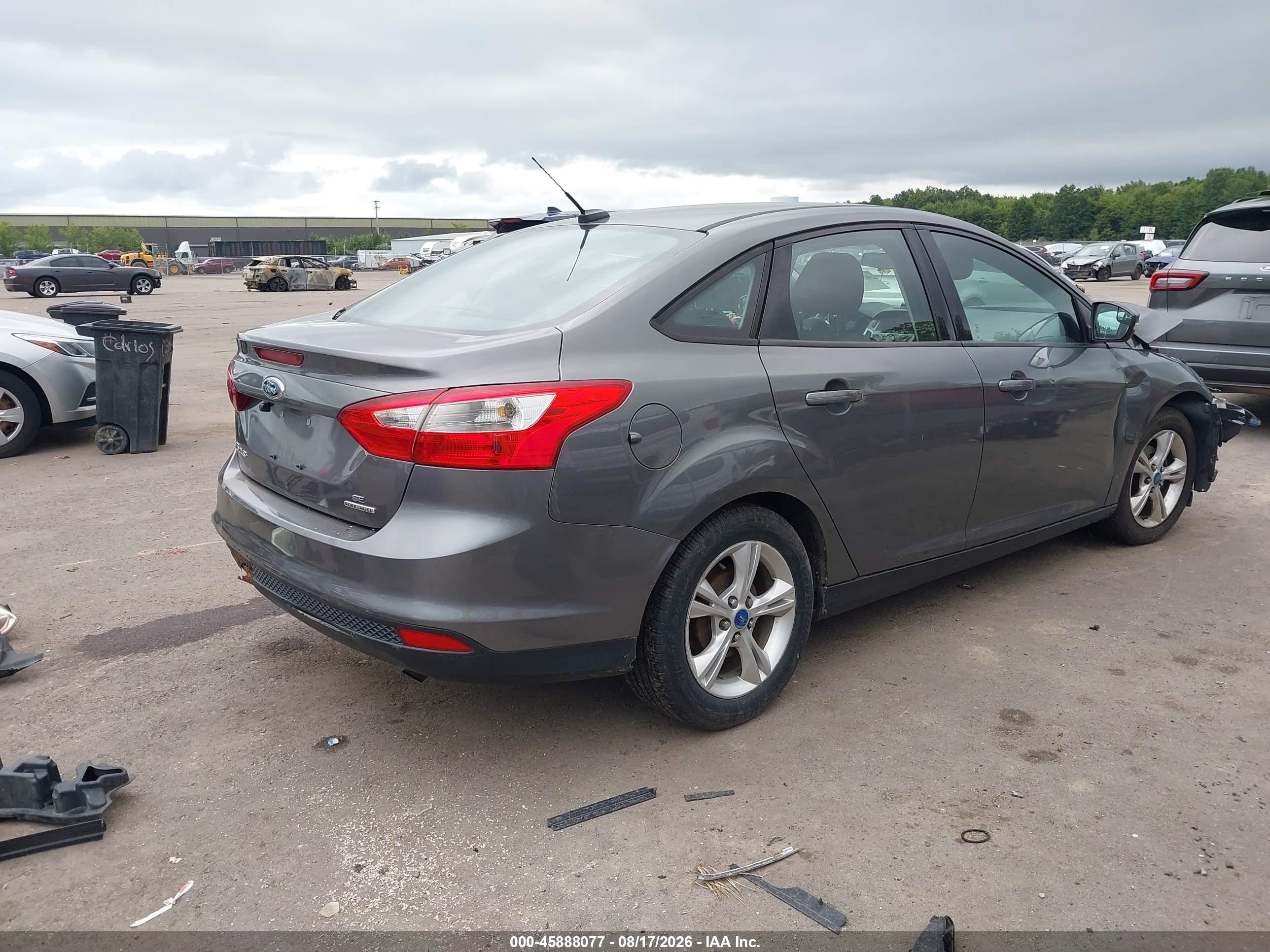 2014 Ford Focus Se Серый vin: 1FADP3F22EL399982
