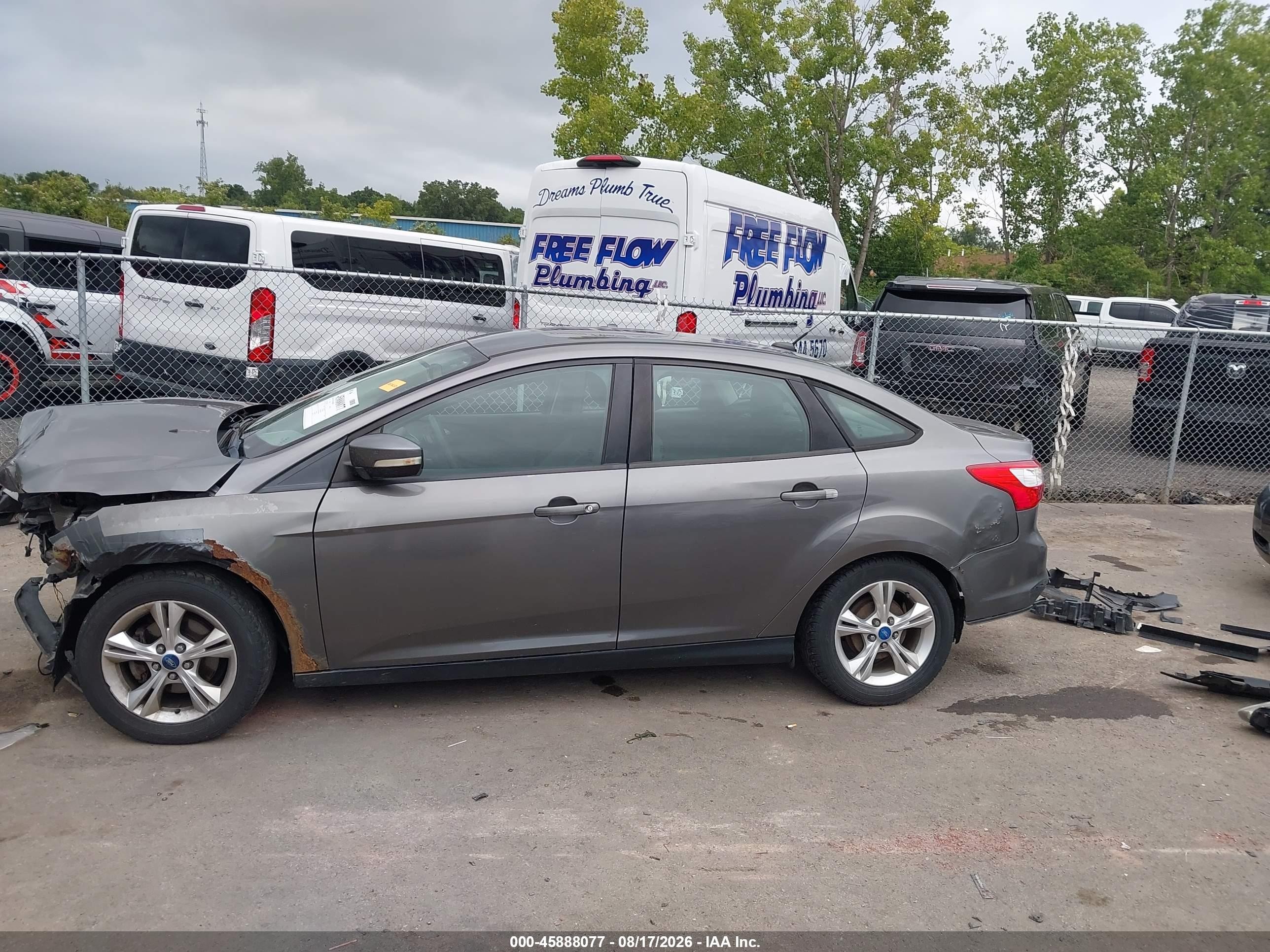 2014 Ford Focus Se Серый vin: 1FADP3F22EL399982