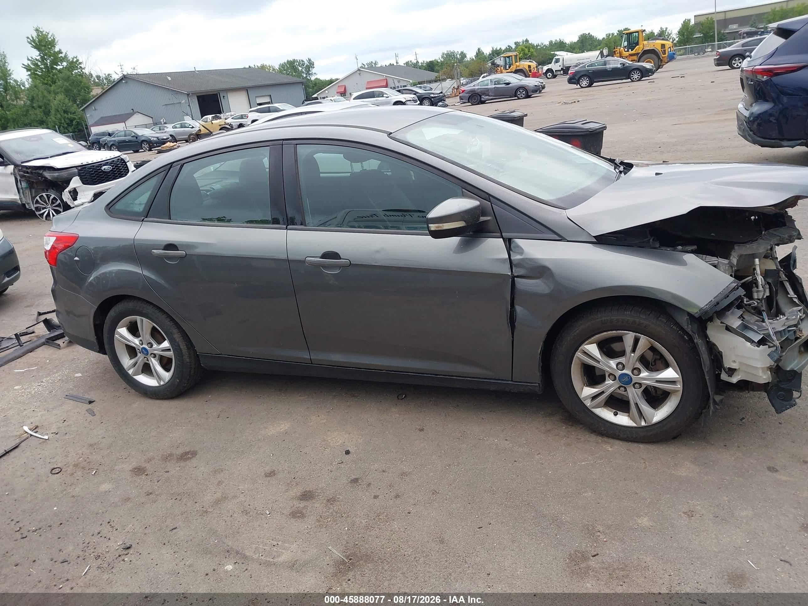 2014 Ford Focus Se Серый vin: 1FADP3F22EL399982