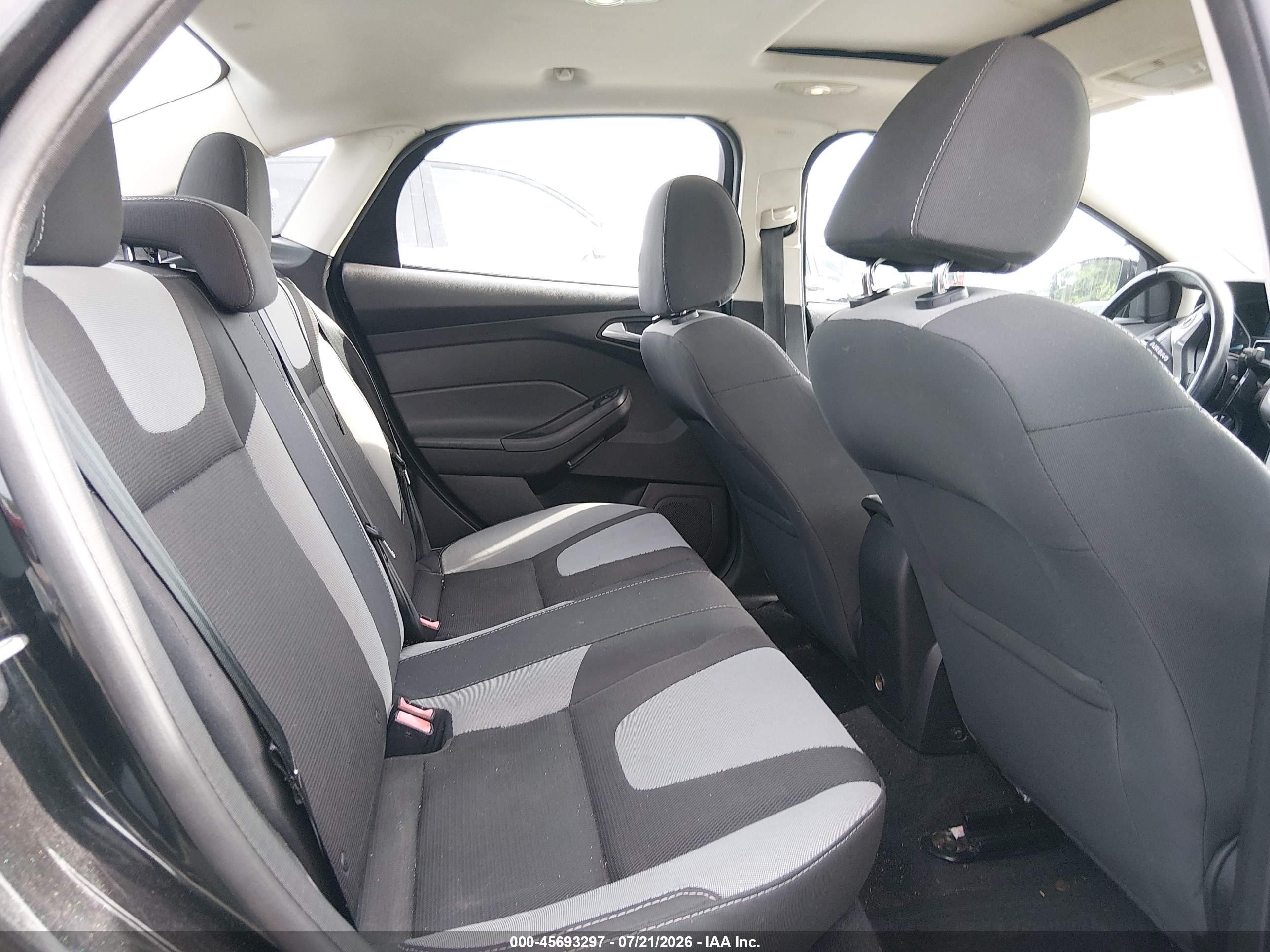 2014 Ford Focus Se Black vin: 1FADP3F22EL435976