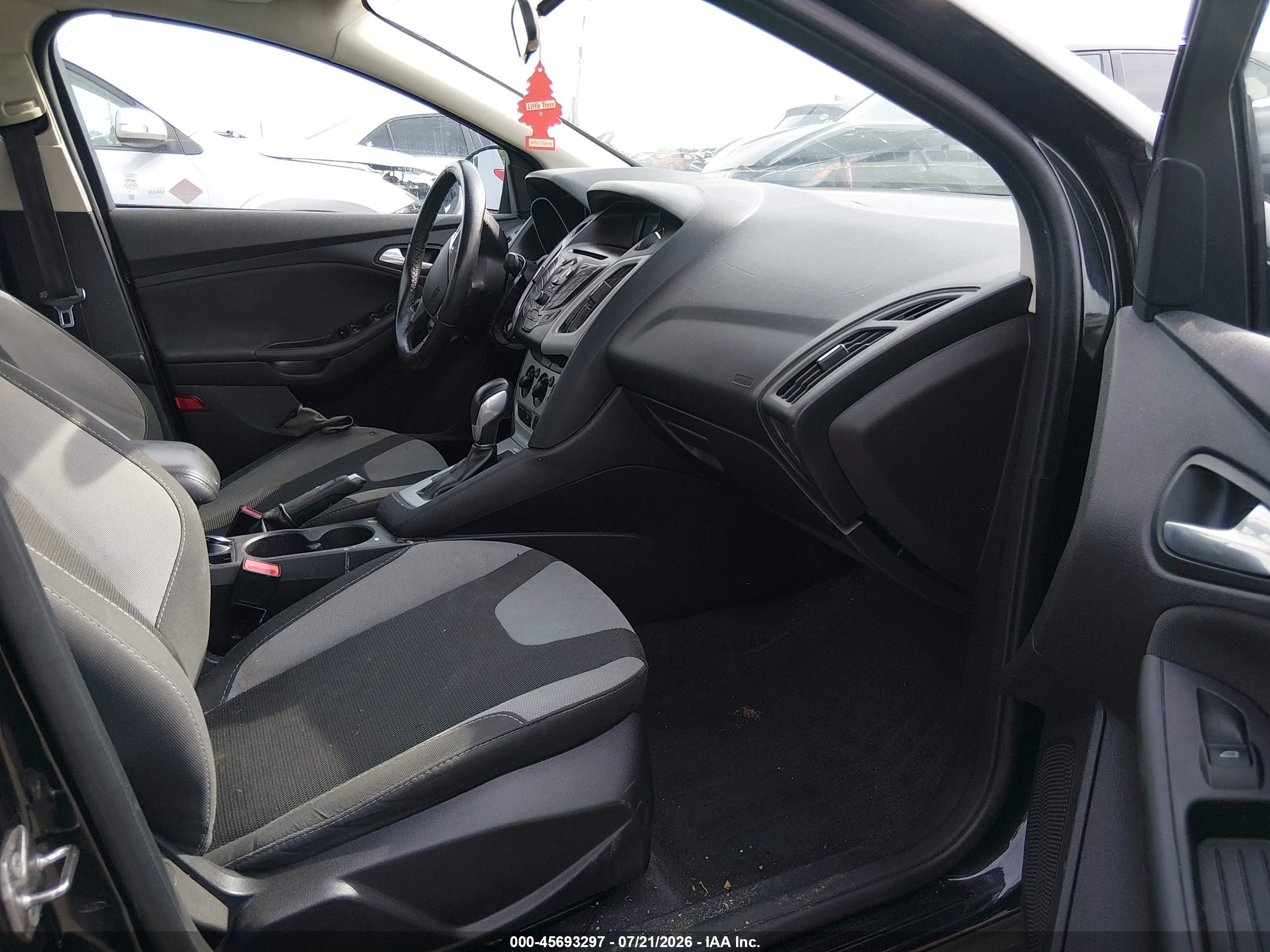 2014 Ford Focus Se Black vin: 1FADP3F22EL435976