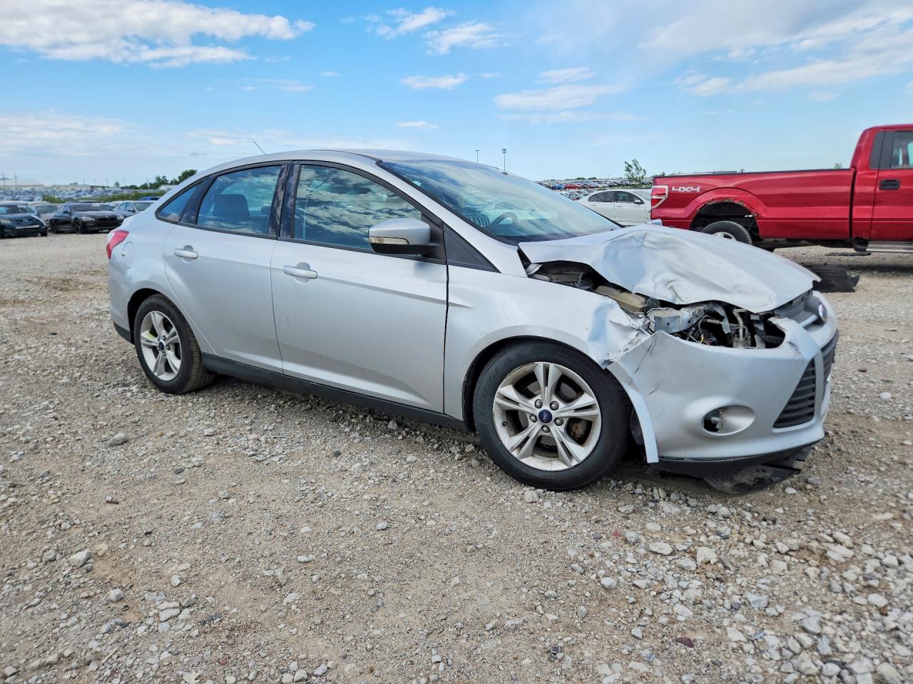 2014 Ford Focus Se Silver vin: 1FADP3F22EL449120