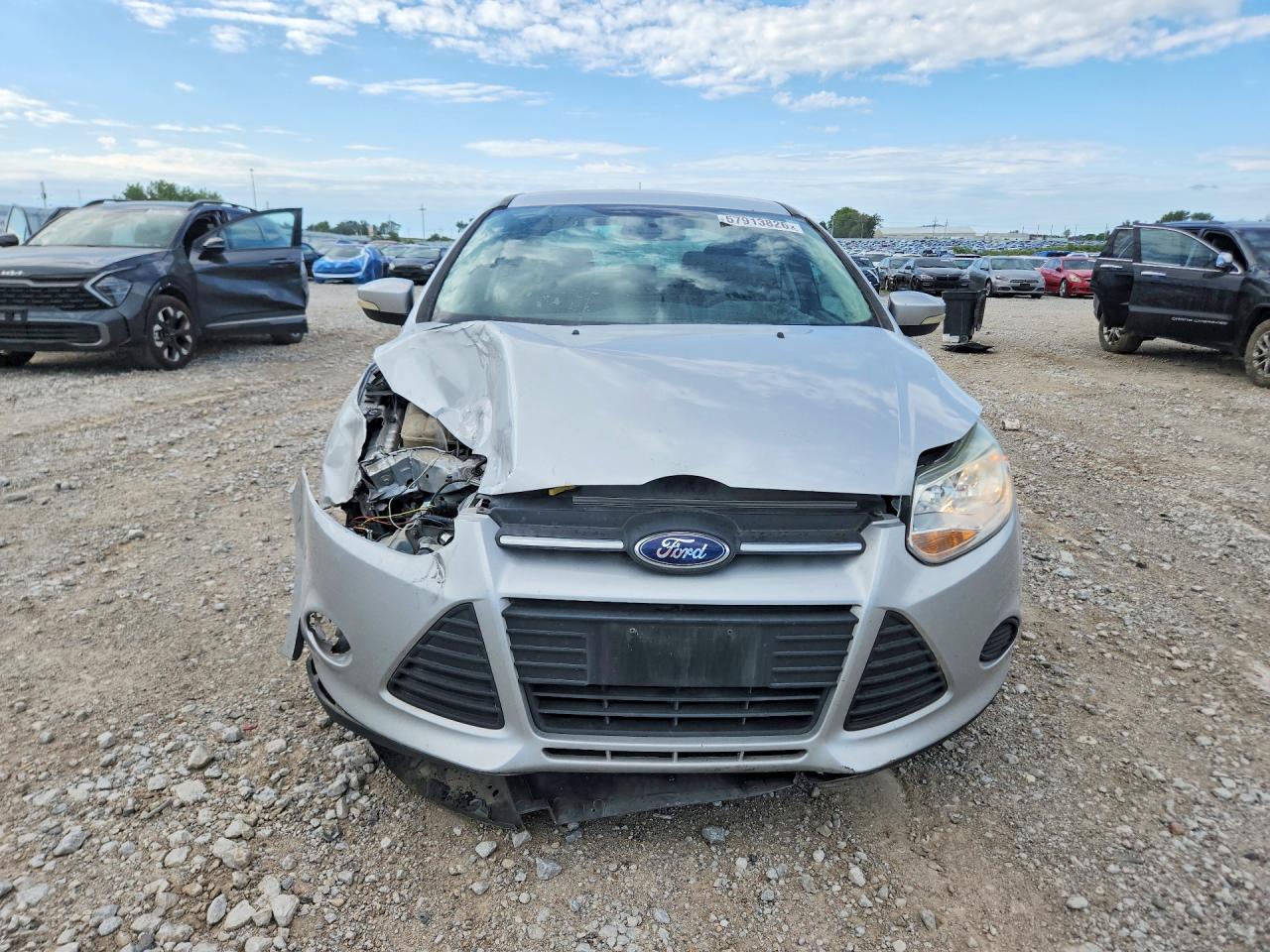 2014 Ford Focus Se Silver vin: 1FADP3F22EL449120