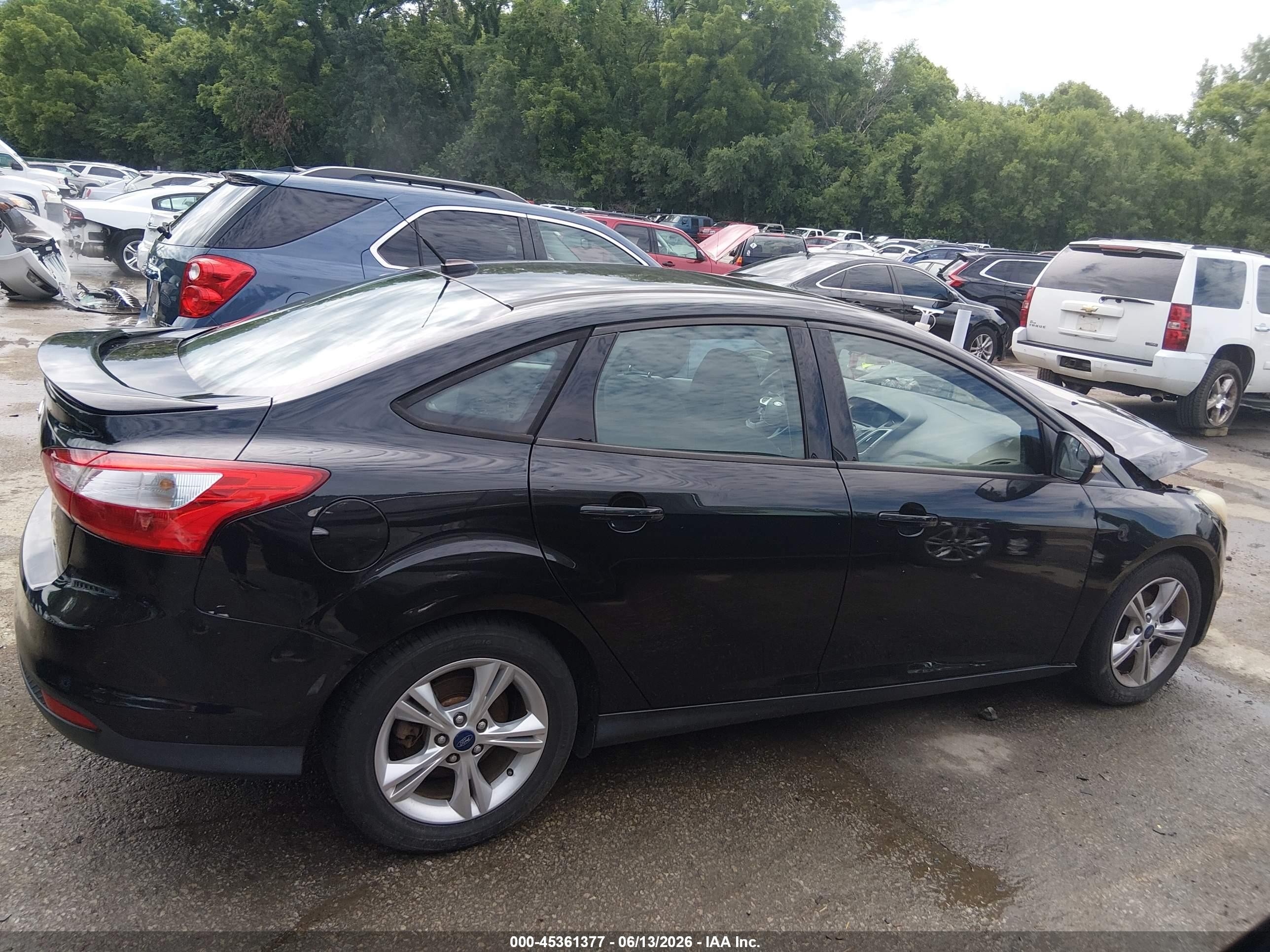 2014 Ford Focus Se Black vin: 1FADP3F22EL449697