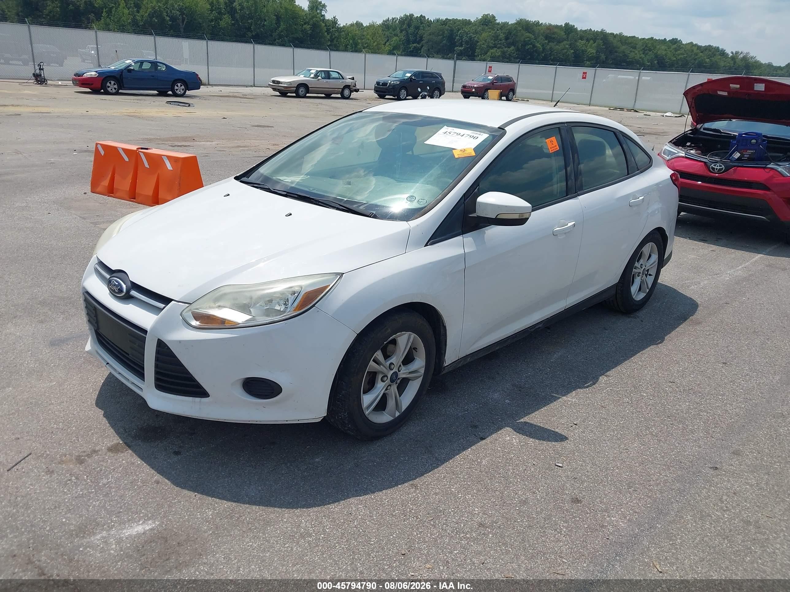 2014 Ford Focus Se White vin: 1FADP3F22EL459436