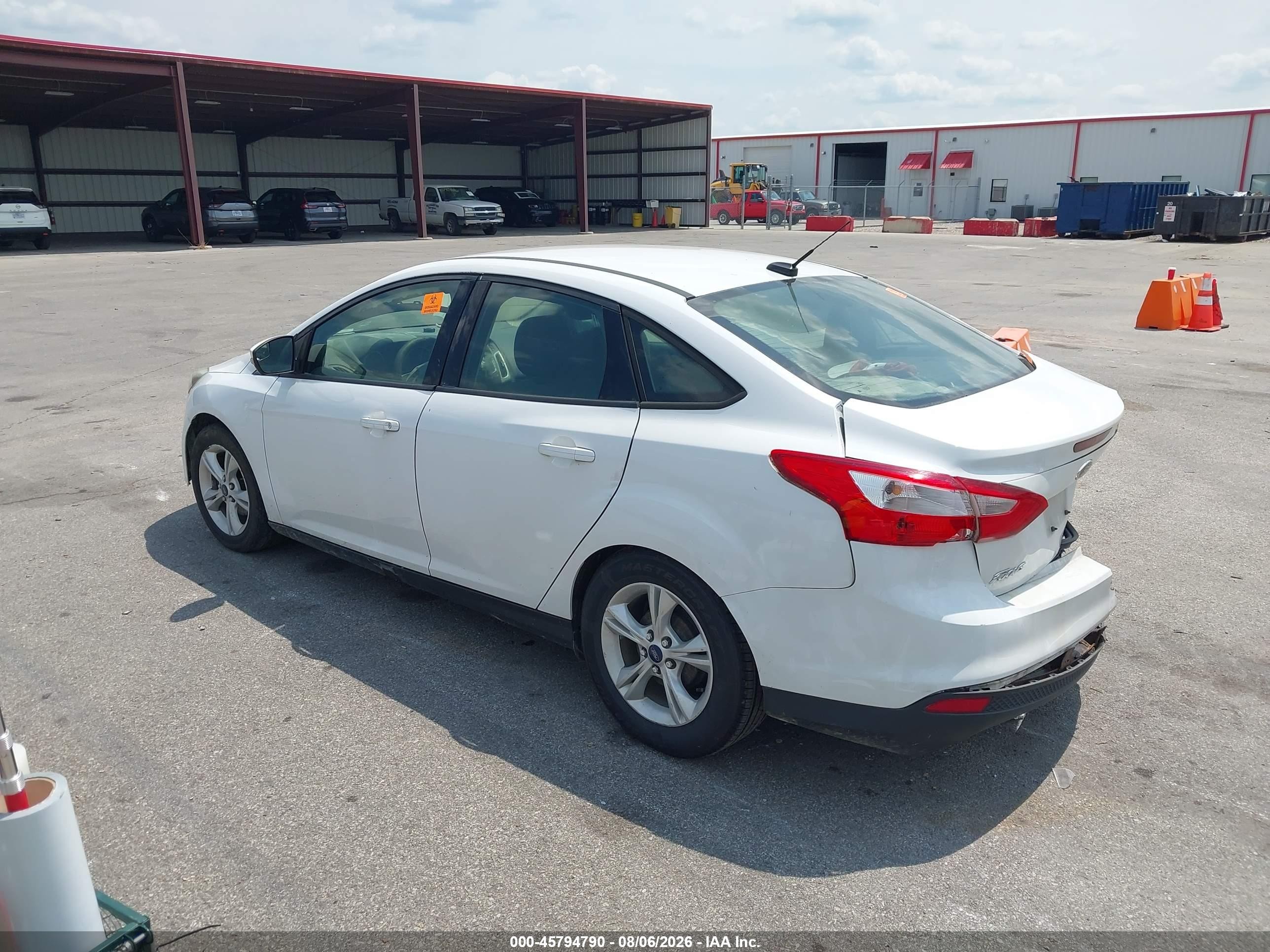 2014 Ford Focus Se White vin: 1FADP3F22EL459436