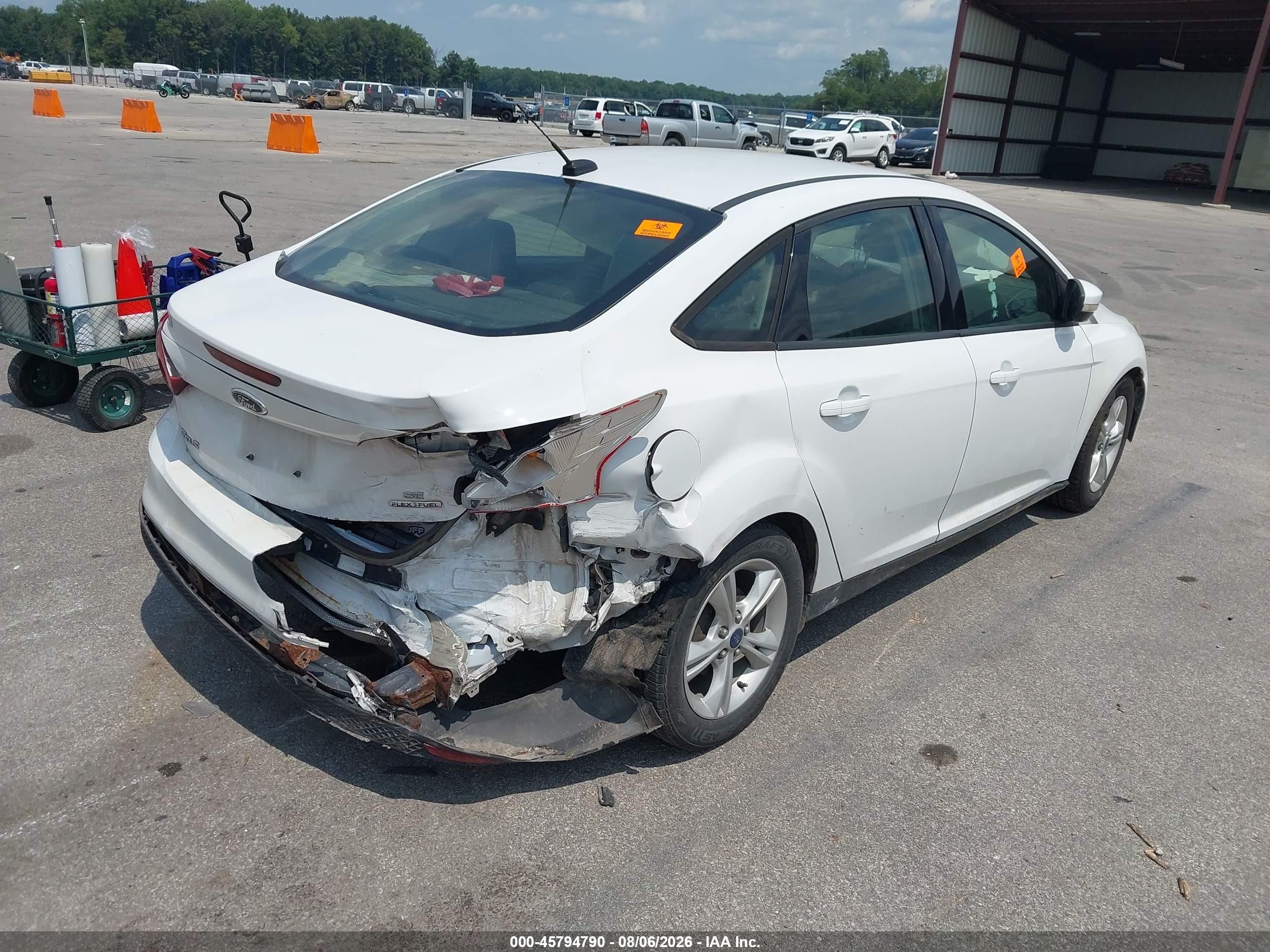 2014 Ford Focus Se White vin: 1FADP3F22EL459436
