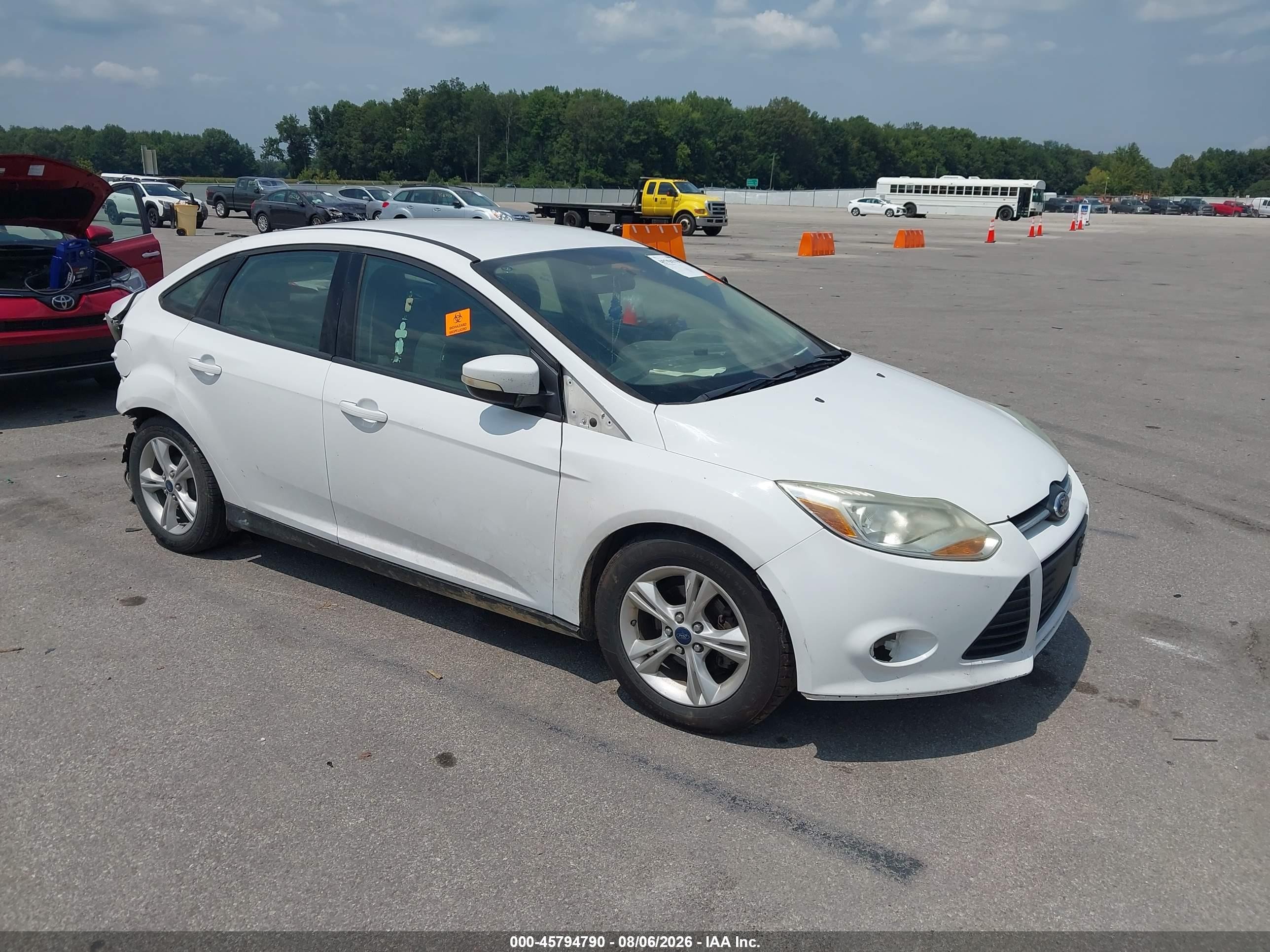 2014 Ford Focus Se White vin: 1FADP3F22EL459436