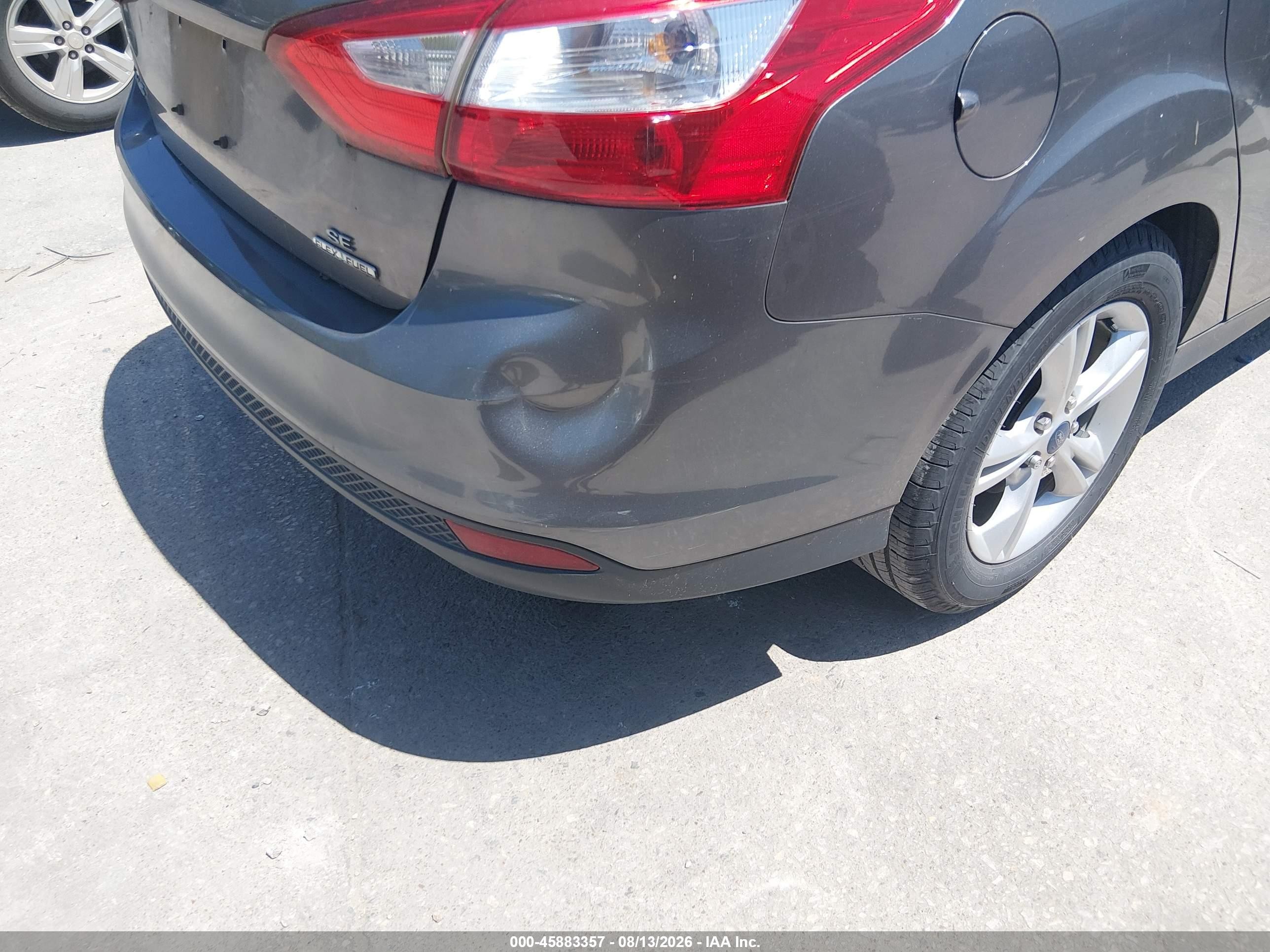 2014 Ford Focus Se Серый vin: 1FADP3F22EL460134