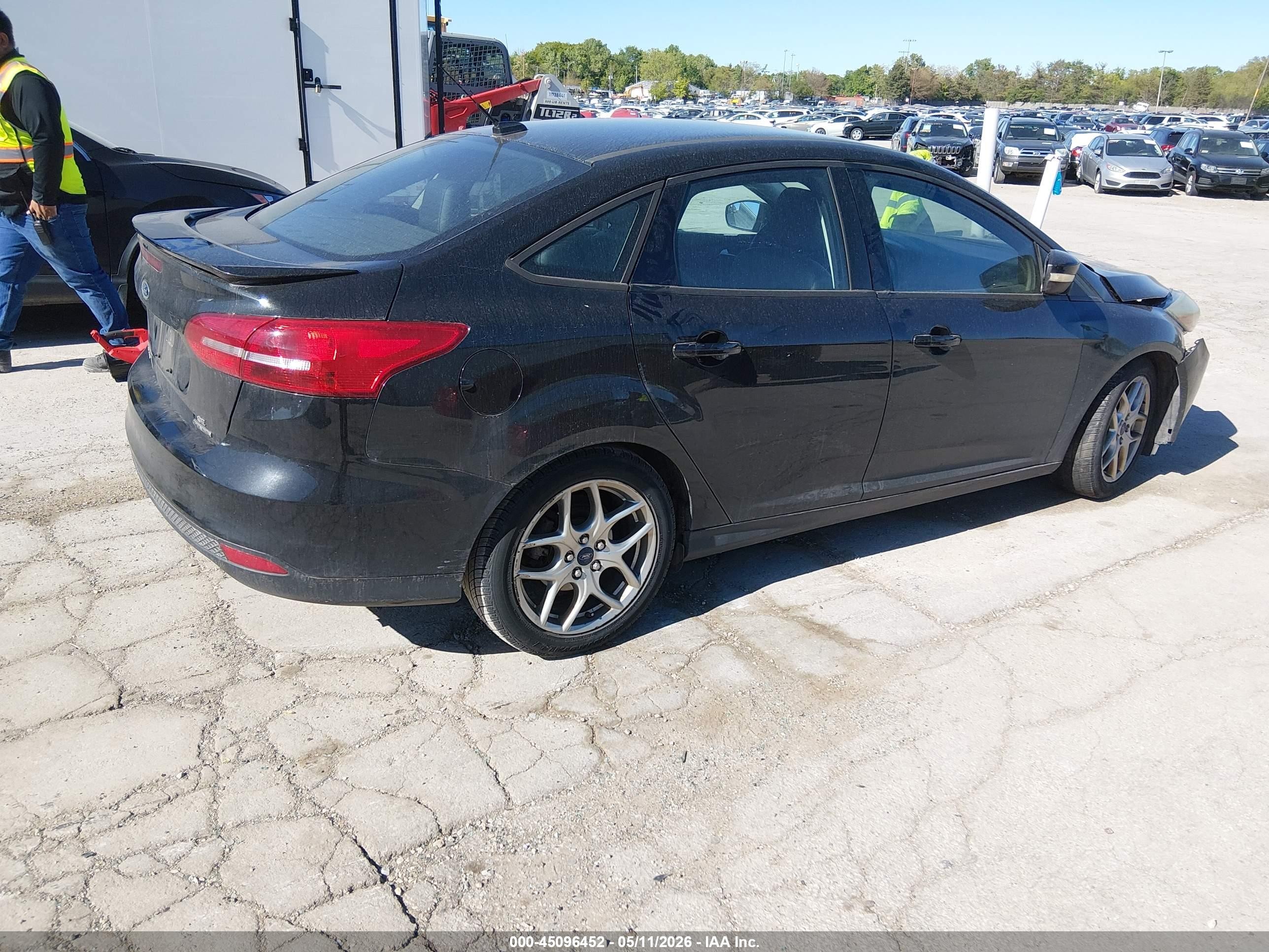 2015 Ford Focus Se Black vin: 1FADP3F22FL200804