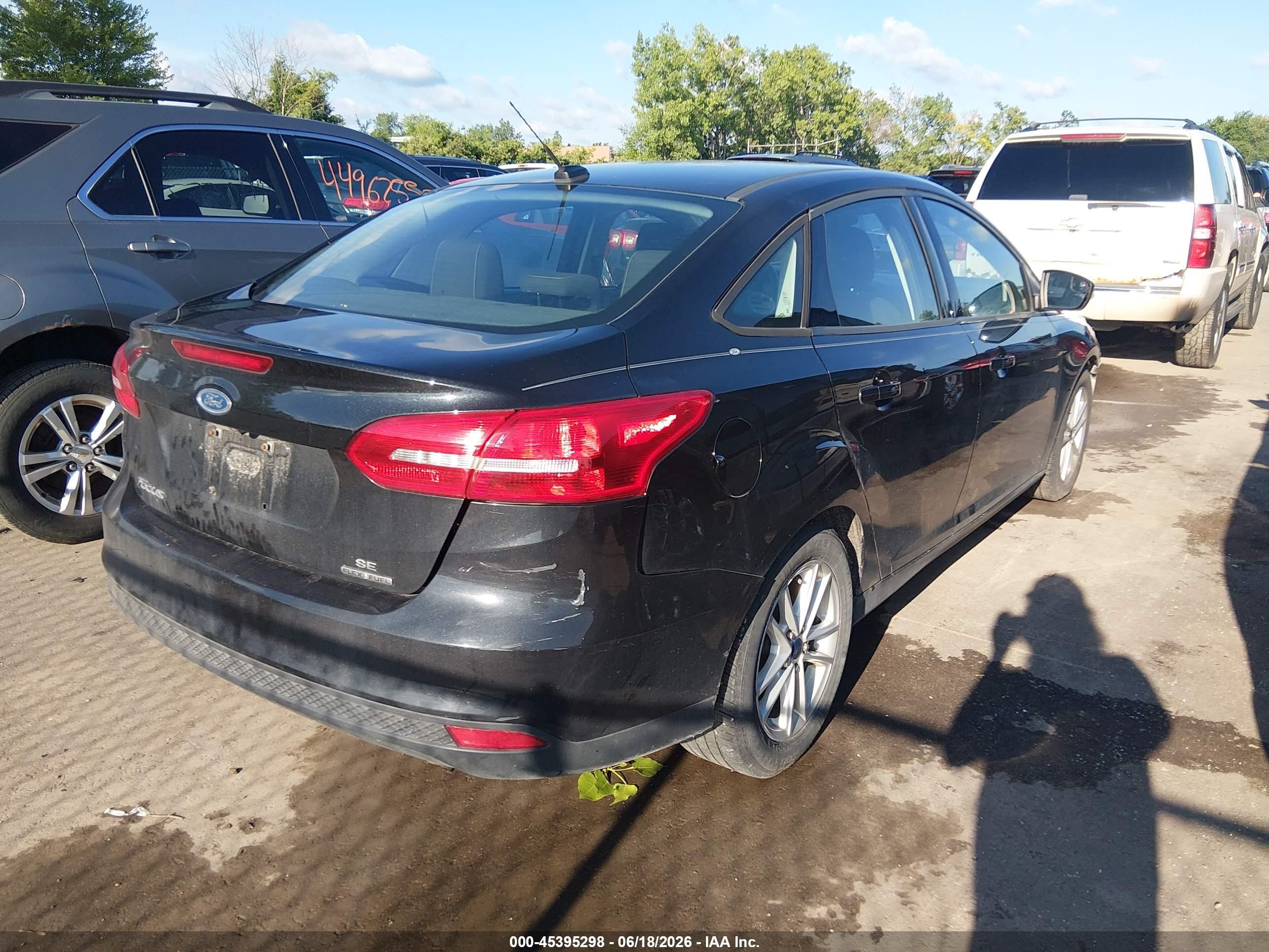 2015 Ford Focus Se Black vin: 1FADP3F22FL210166