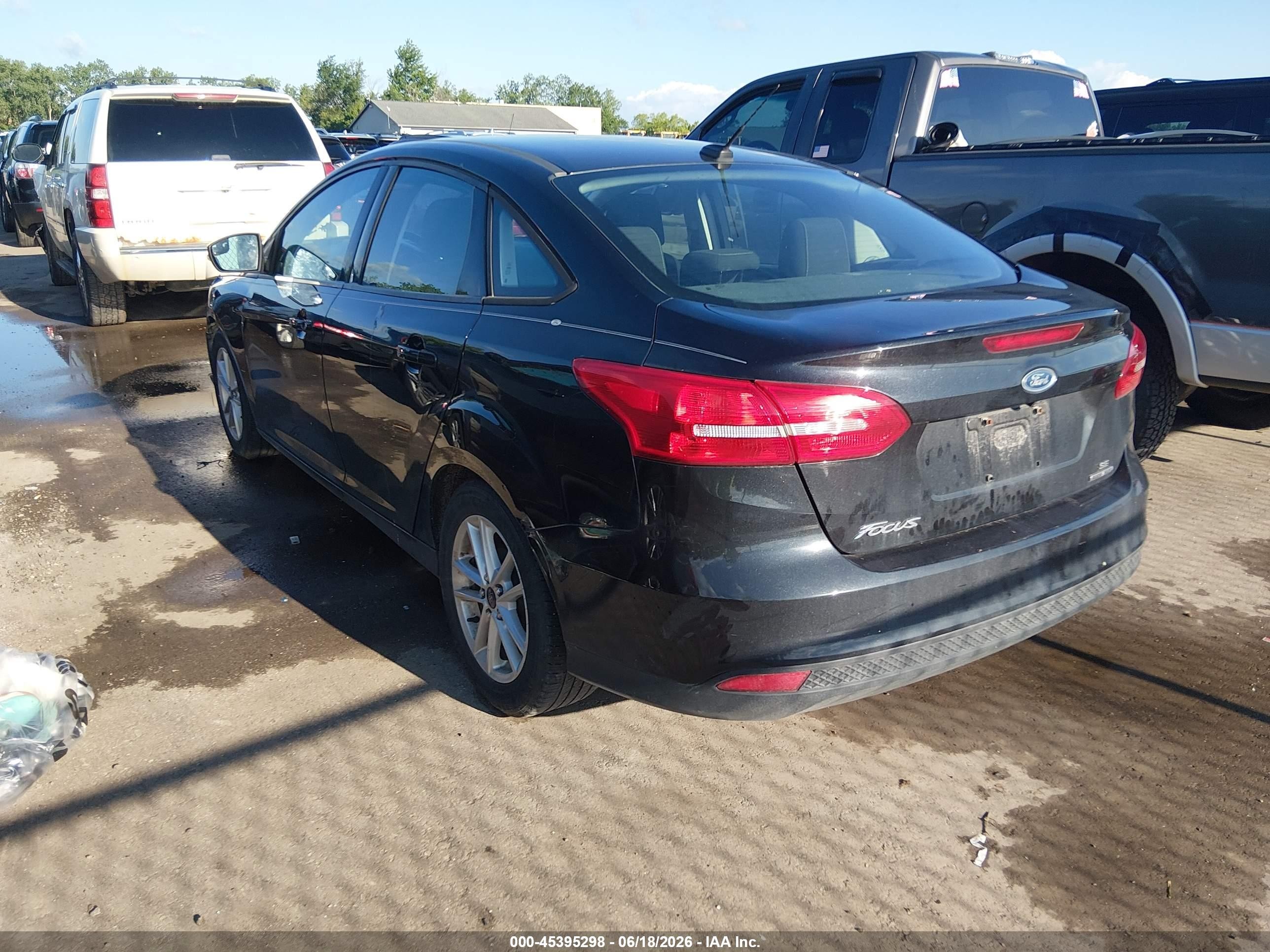 2015 Ford Focus Se Black vin: 1FADP3F22FL210166