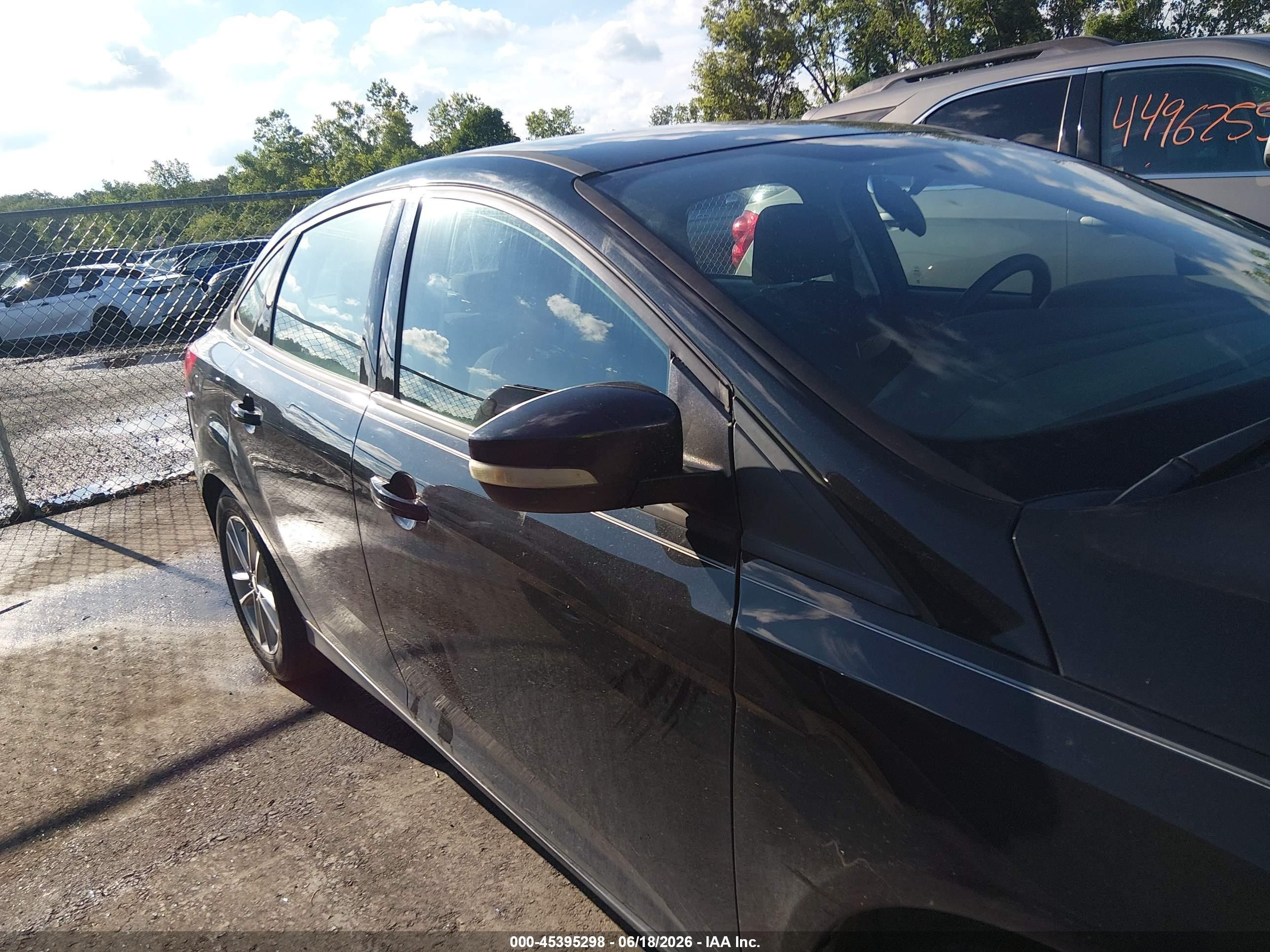2015 Ford Focus Se Black vin: 1FADP3F22FL210166